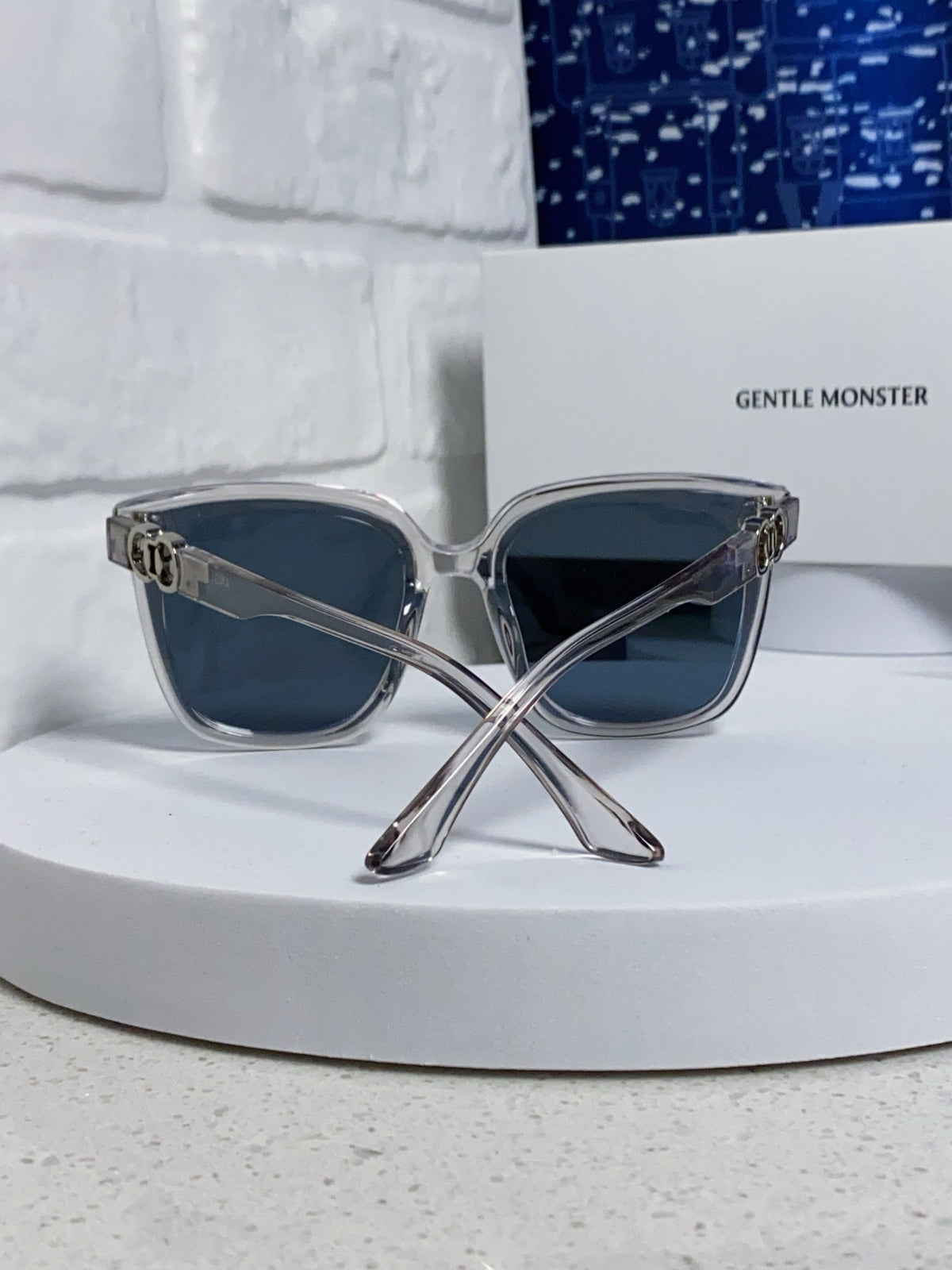 Gentle Monster ANGEL Oversized Blue Lens Sunglasses for Women - detail image 3