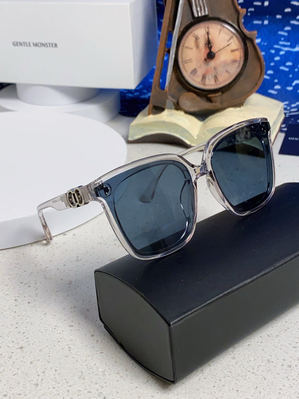 Gentle Monster ANGEL Oversized Blue Lens Sunglasses for Women - detail image 10