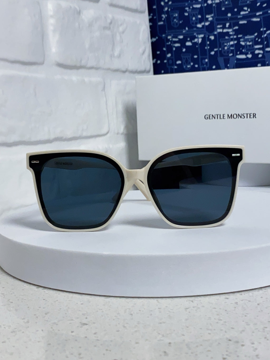 Gentle Monster SAL Acetate Square Blue Lens Sunglasses for Men & Wome - 432940 - detail image 2