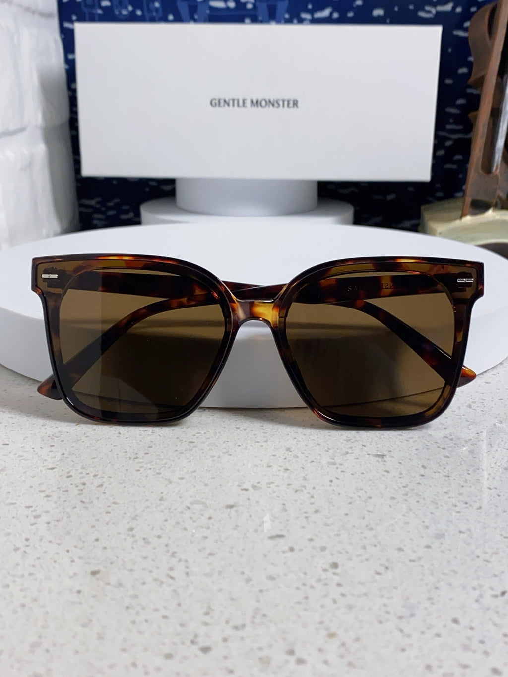 Gentle Monster SAL Acetate Square Black Lens Sunglasses for Men & Women - detail image 9