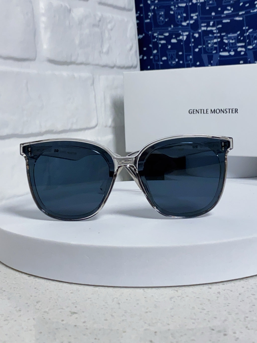 Gentle Monster ROSY Square Blue Lens Sunglasses for Men & Women - 488030 - detail image 2