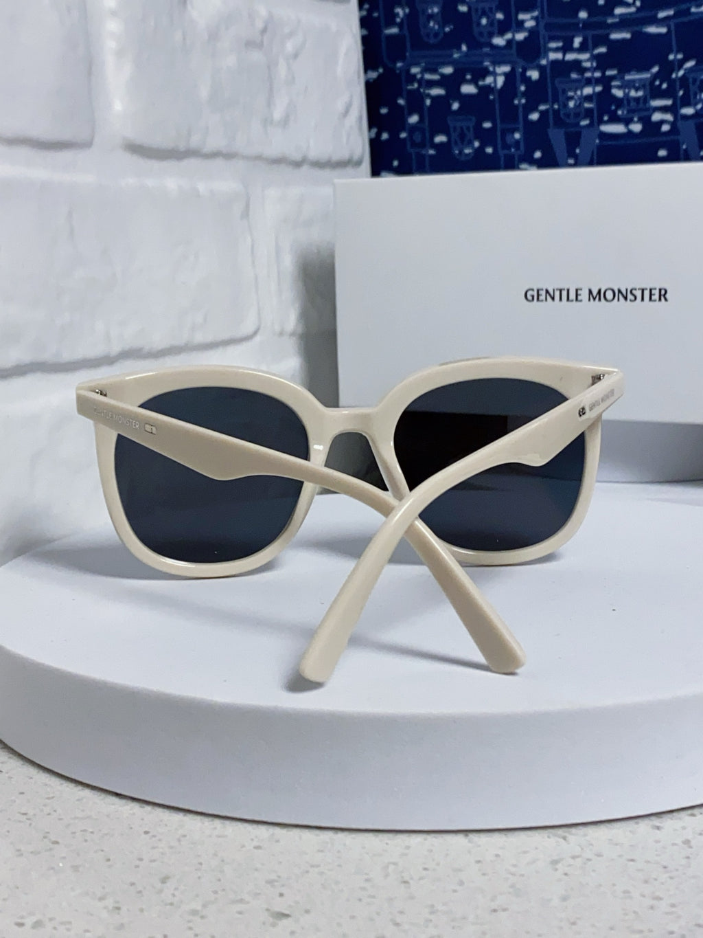 Gentle Monster ROSY Square Blue Lens Sunglasses for Men & Women - 432949 - detail image 3