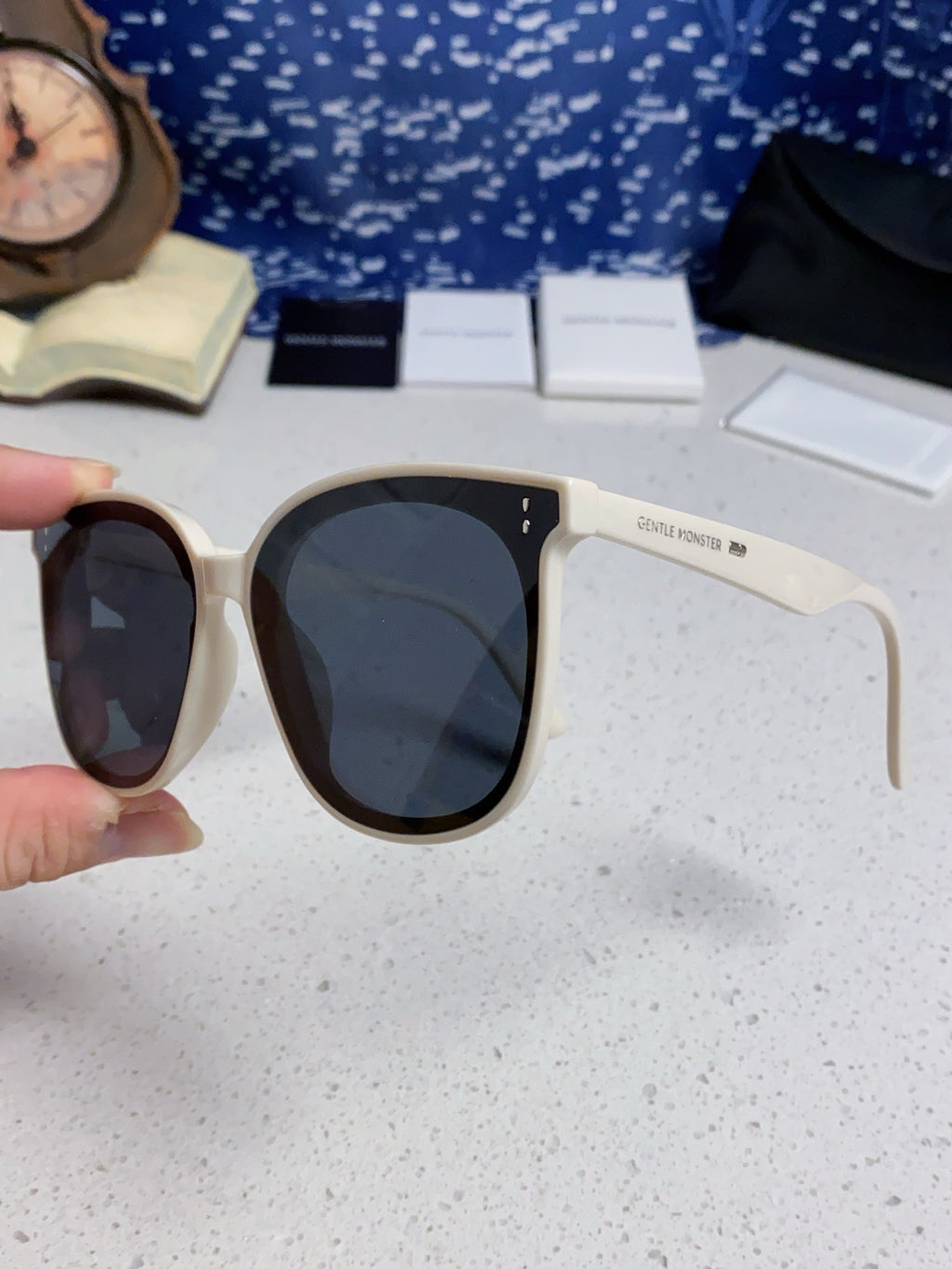 Gentle Monster ROSY Square Blue Lens Sunglasses for Men & Women - detail image 6