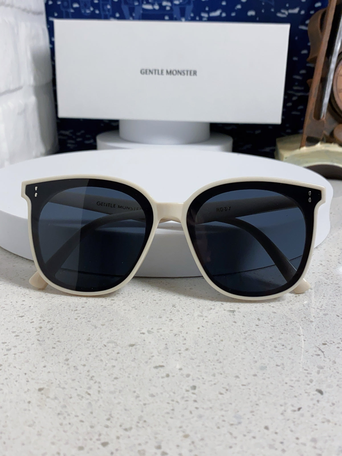 Gentle Monster ROSY Square Blue Lens Sunglasses for Men & Women - detail image 8