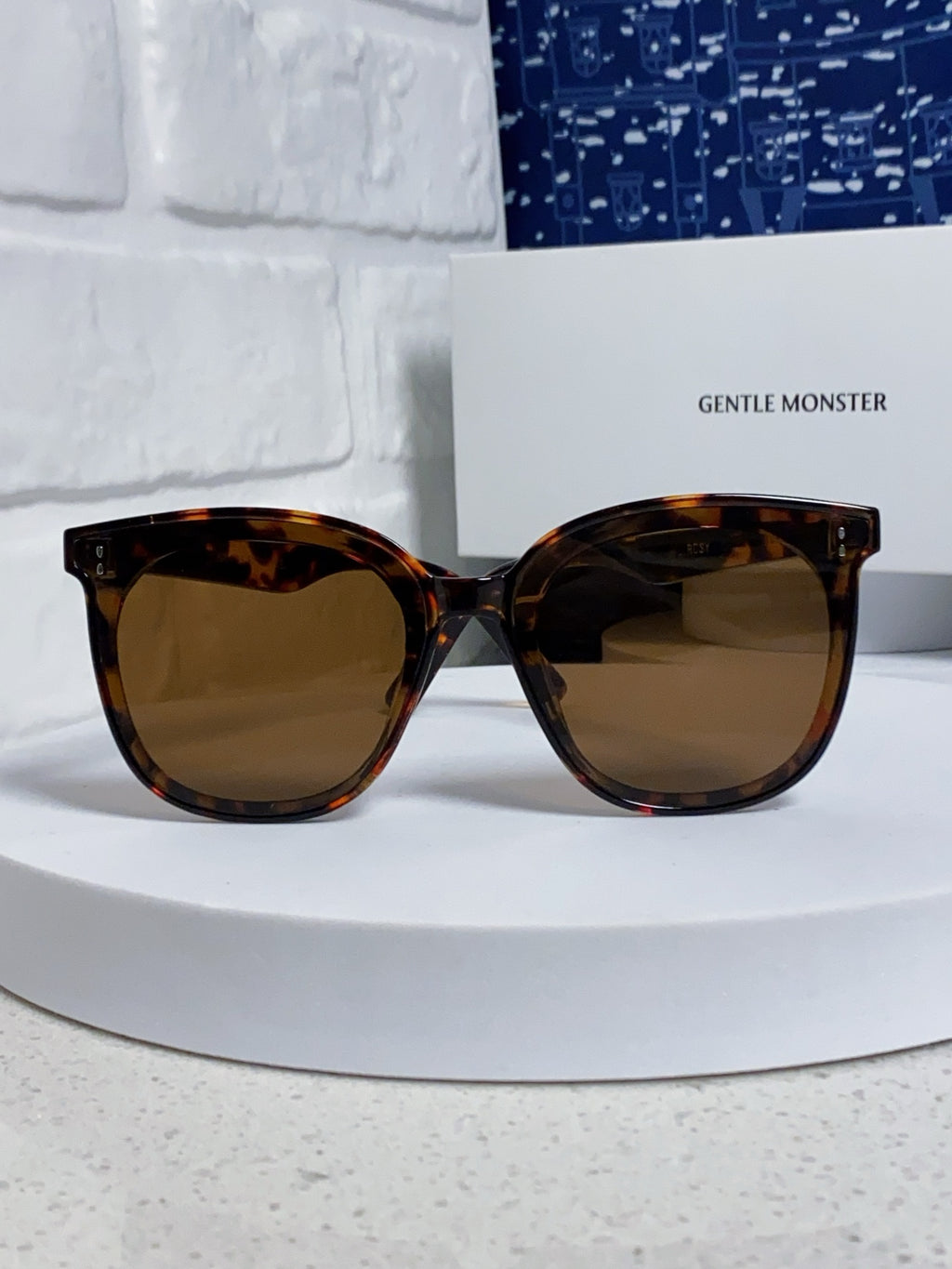 Gentle Monster ROSY Square Brown Lens Sunglasses for Men & Women - detail image 2