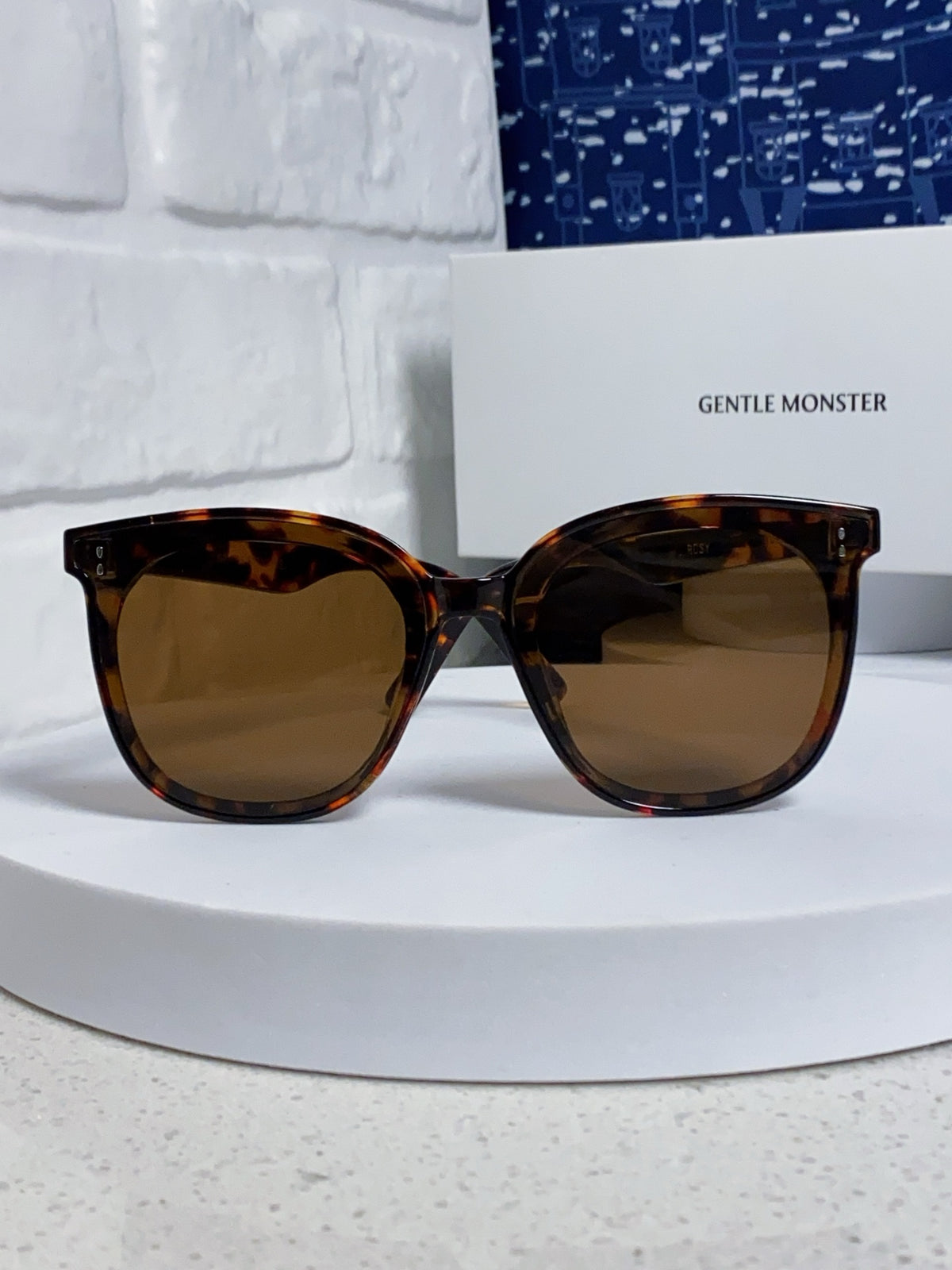 Gentle Monster ROSY Square Brown Lens Sunglasses for Men & Women - detail image 2