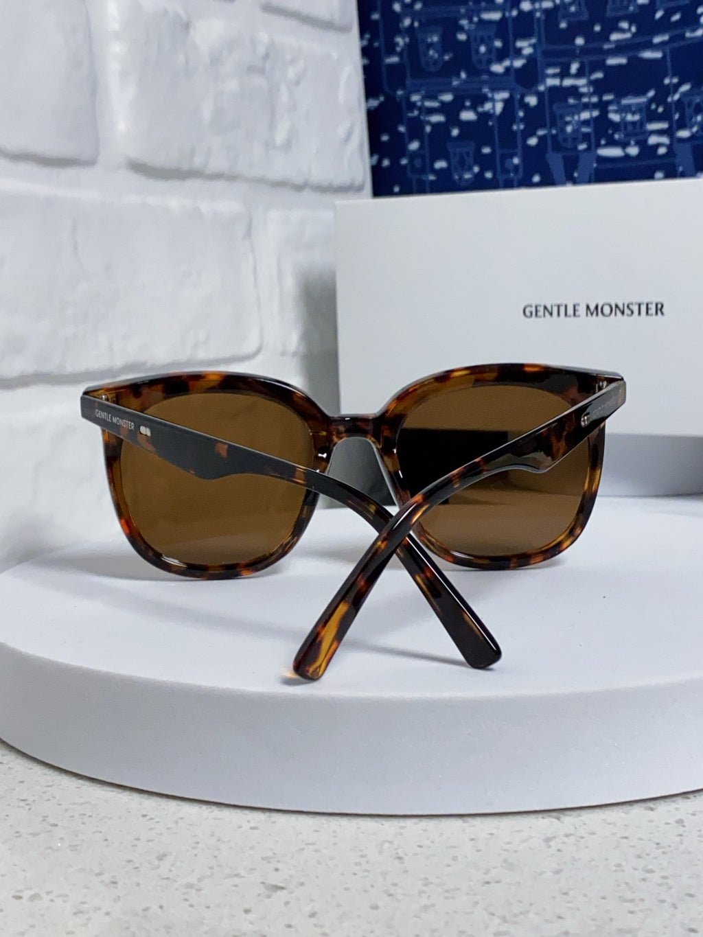Gentle Monster ROSY Square Brown Lens Sunglasses for Men & Women - detail image 3