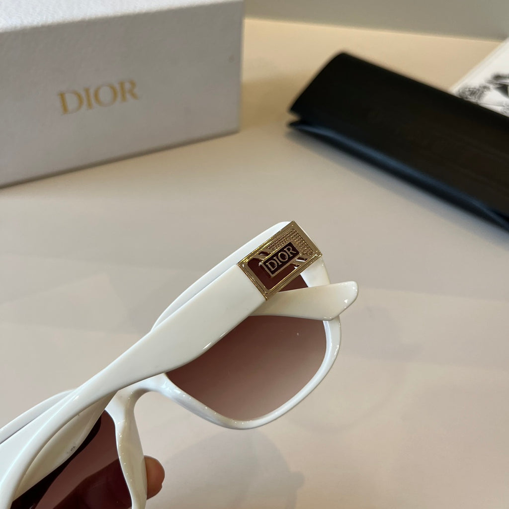 Dior Fashion Red Lens Sunglasses for Men & Women - 415467 - detail image 5