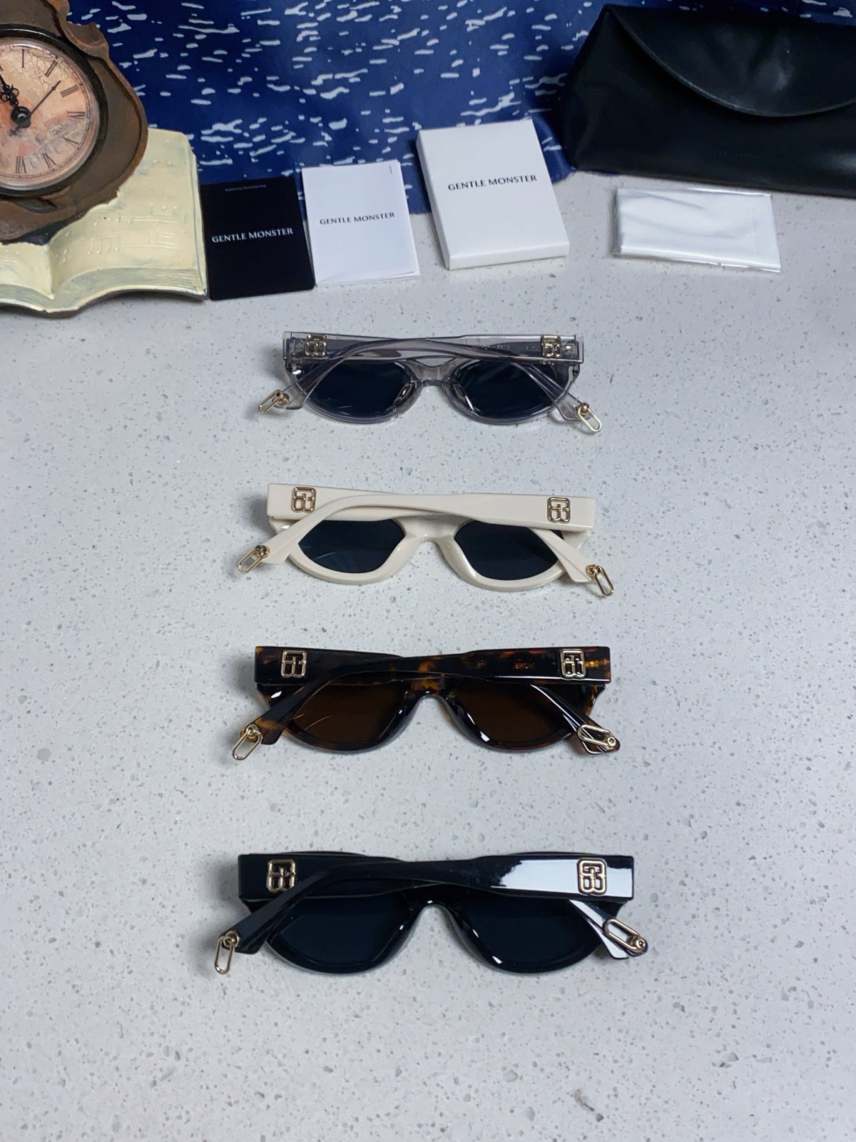 Gentle Monster GW003 Cat-Eye Blue Lens Sunglasses for Men & Women - 383104 - detail image 10