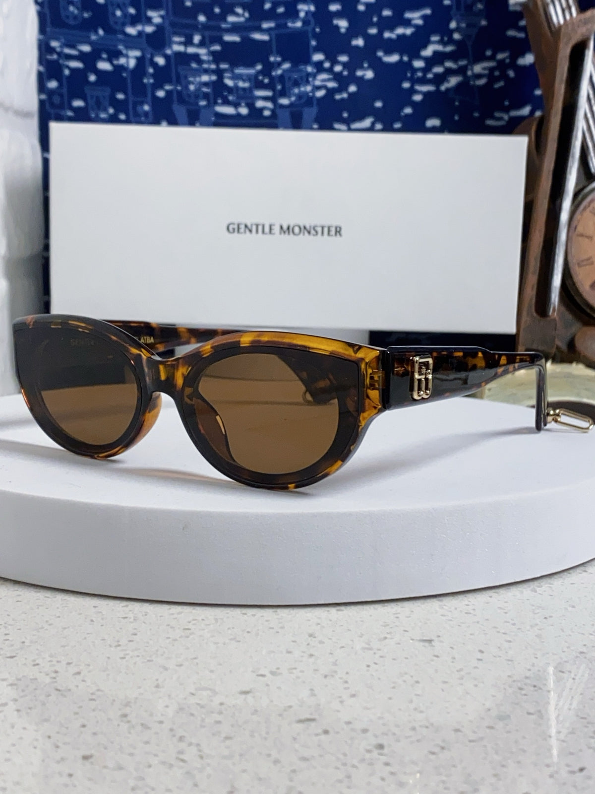 Gentle Monster GW003 Cat-Eye Brown Lens Sunglasses for Men & Women