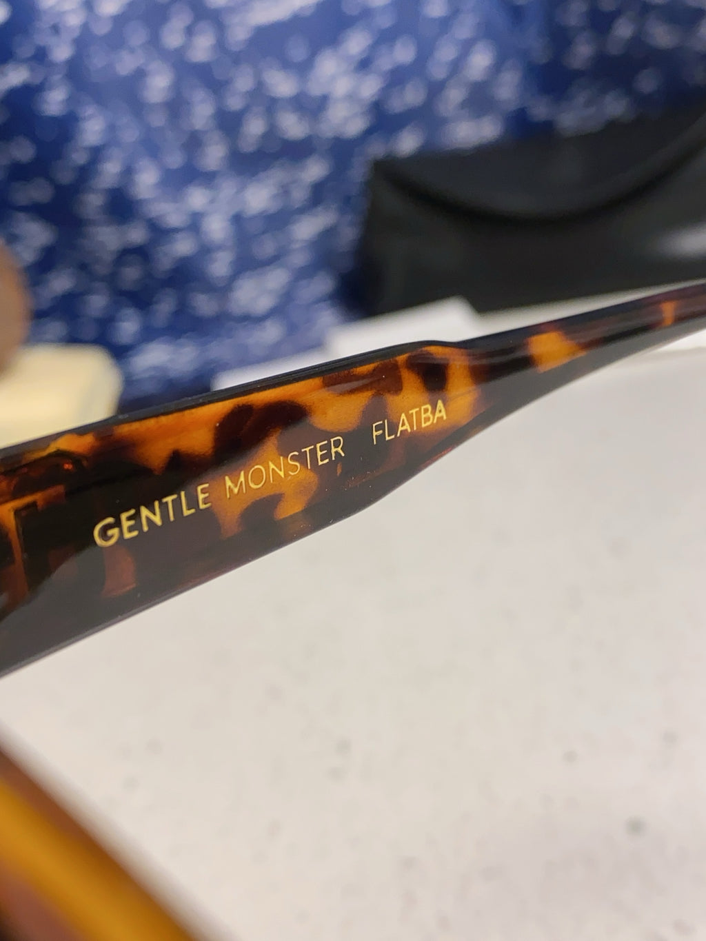 Gentle Monster GW003 Cat-Eye Brown Lens Sunglasses for Men & Women - detail image 8