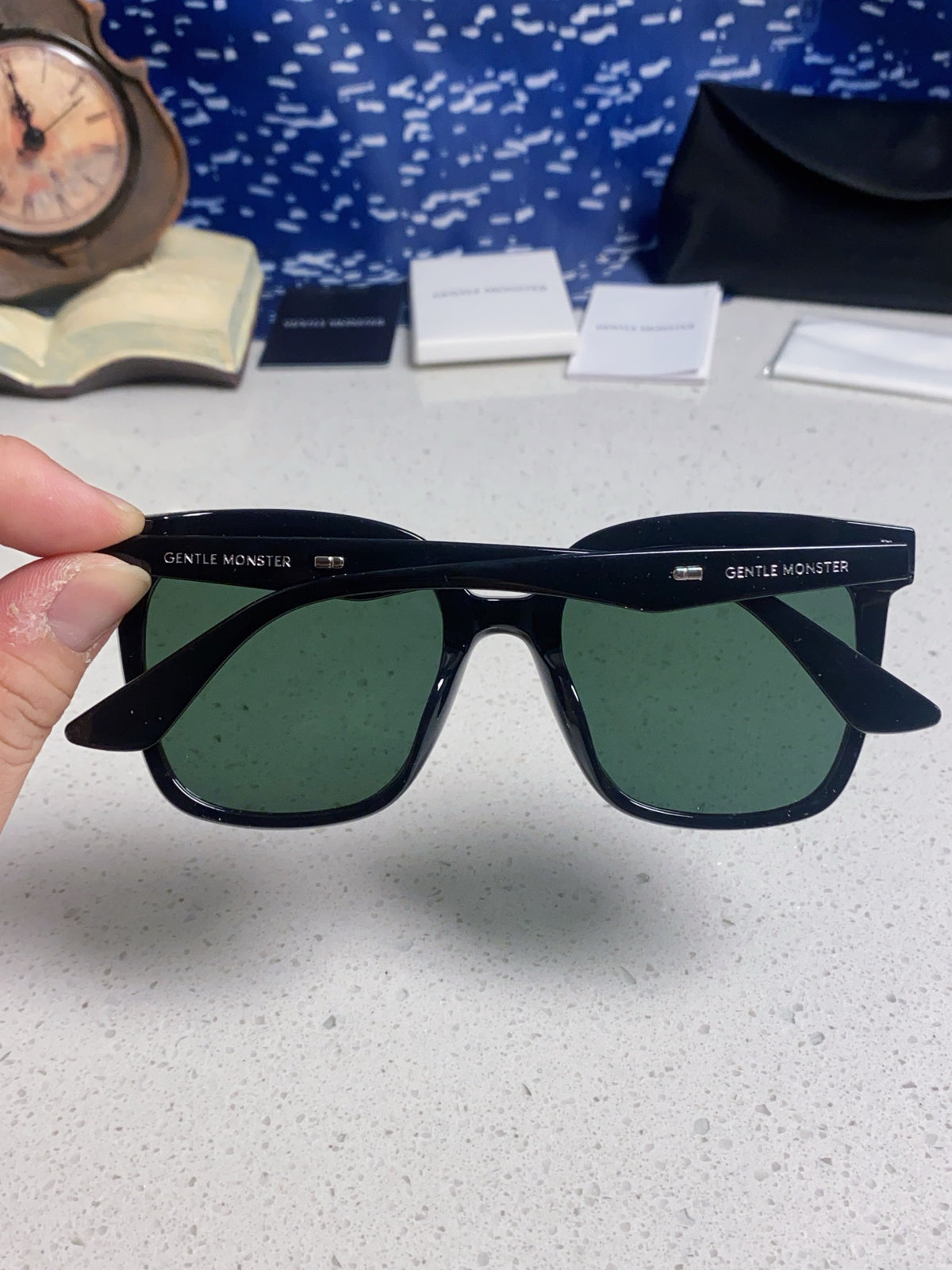 Gentle Monster LOCELL Polarized Oversized Black Lens Sunglasses - 449988 - detail image 5