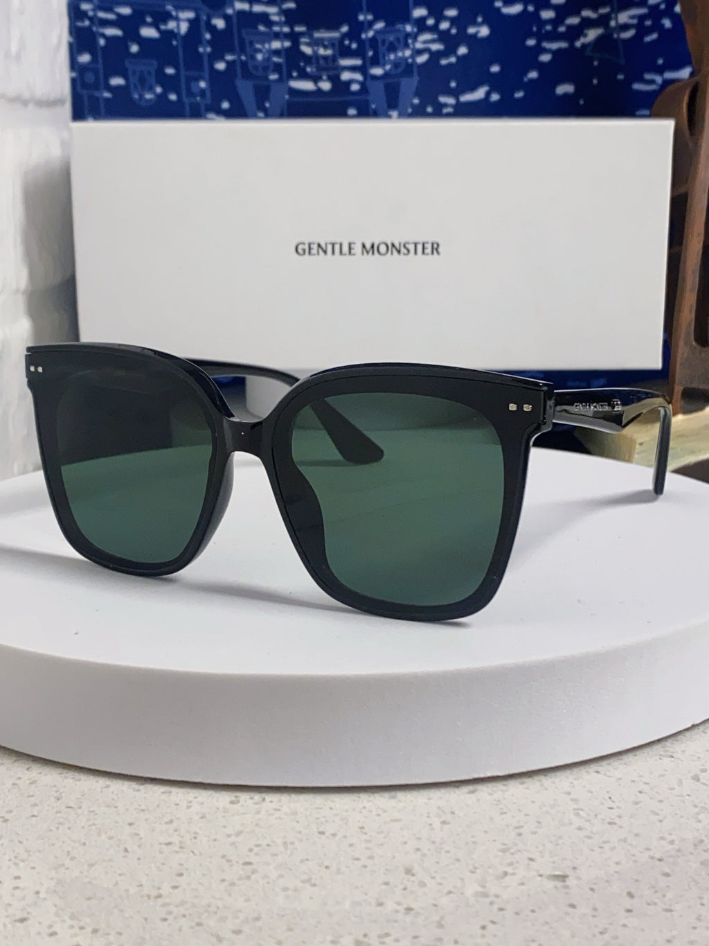 Gentle Monster LOCELL Polarized Oversized Black Lens Sunglasses - 449988