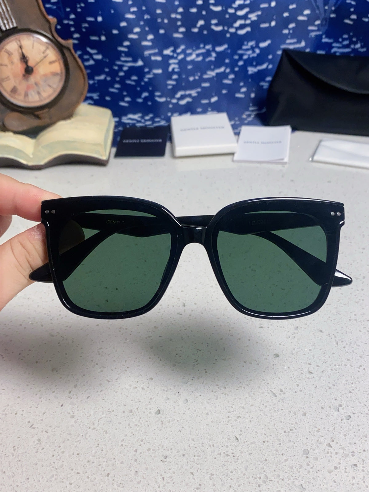 Gentle Monster LOCELL Polarized Oversized Black Lens Sunglasses - 449988 - detail image 4