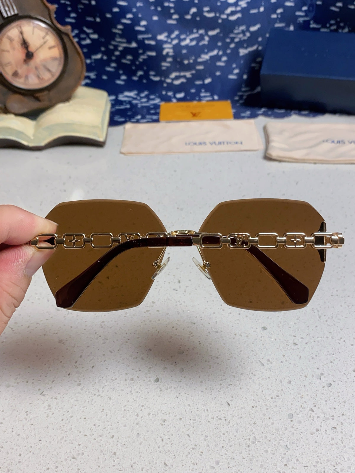Louis Vuitton Oversized Brown Lens Sunglasses for Men & Women - detail image 5