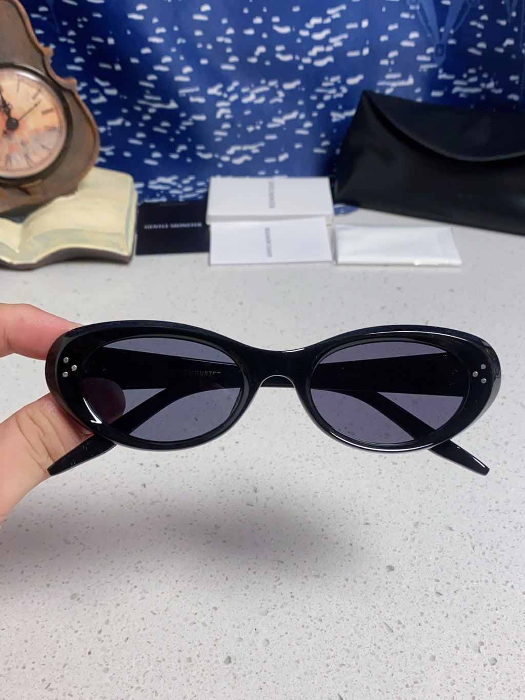 Gentle Monster COCOA Oval Black Lens Sunglasses for Men & Women - 358873 - detail image 4