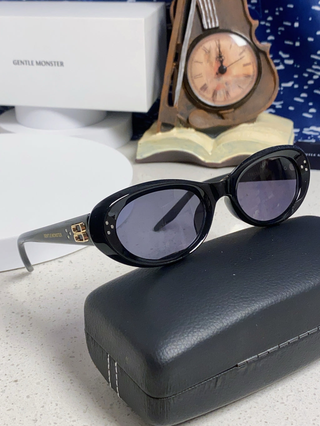 Gentle Monster COCOA Oval Black Lens Sunglasses for Men & Women - detail image 11