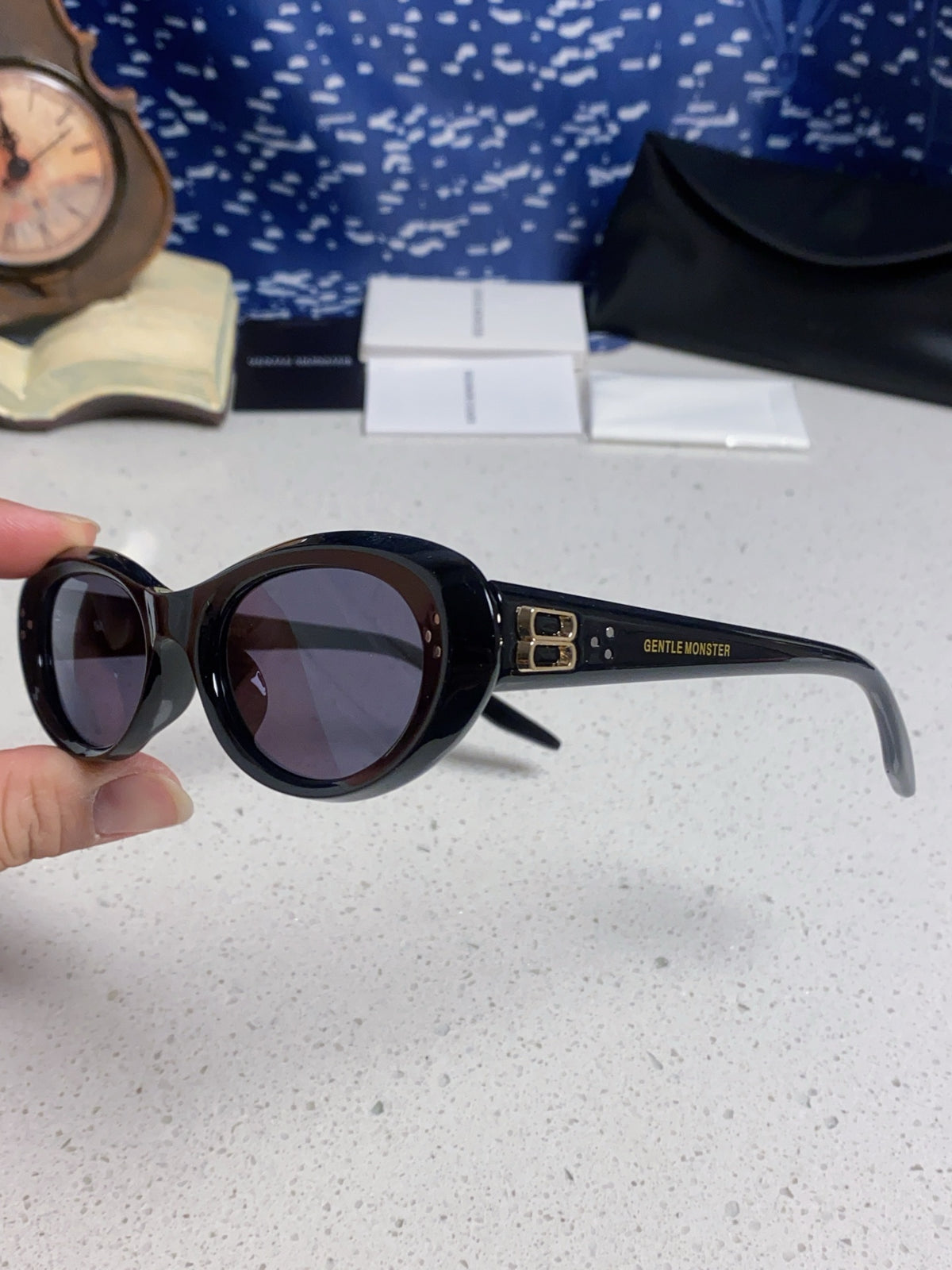 Gentle Monster COCOA Oval Black Lens Sunglasses for Men & Women - detail image 6