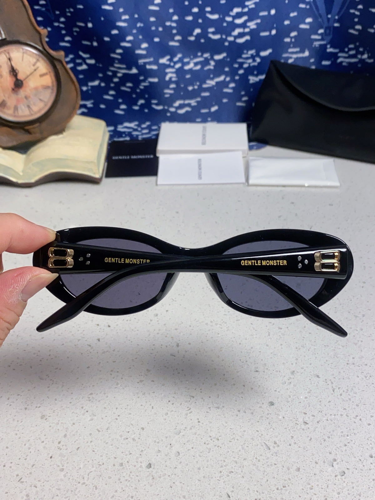Gentle Monster COCOA Oval Black Lens Sunglasses for Men & Women - detail image 5