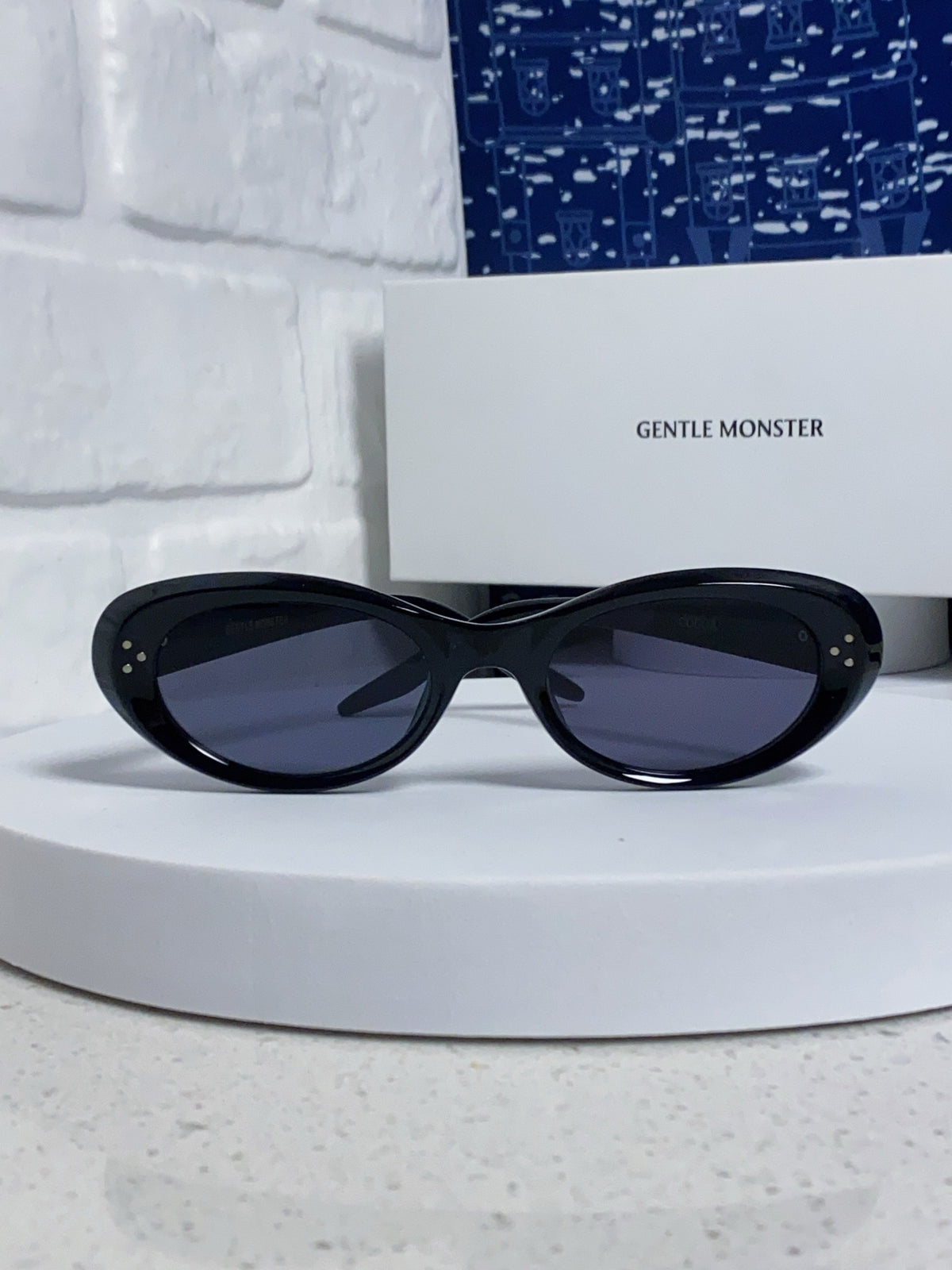 Gentle Monster COCOA Oval Black Lens Sunglasses for Men & Women - 432959 - detail image 2