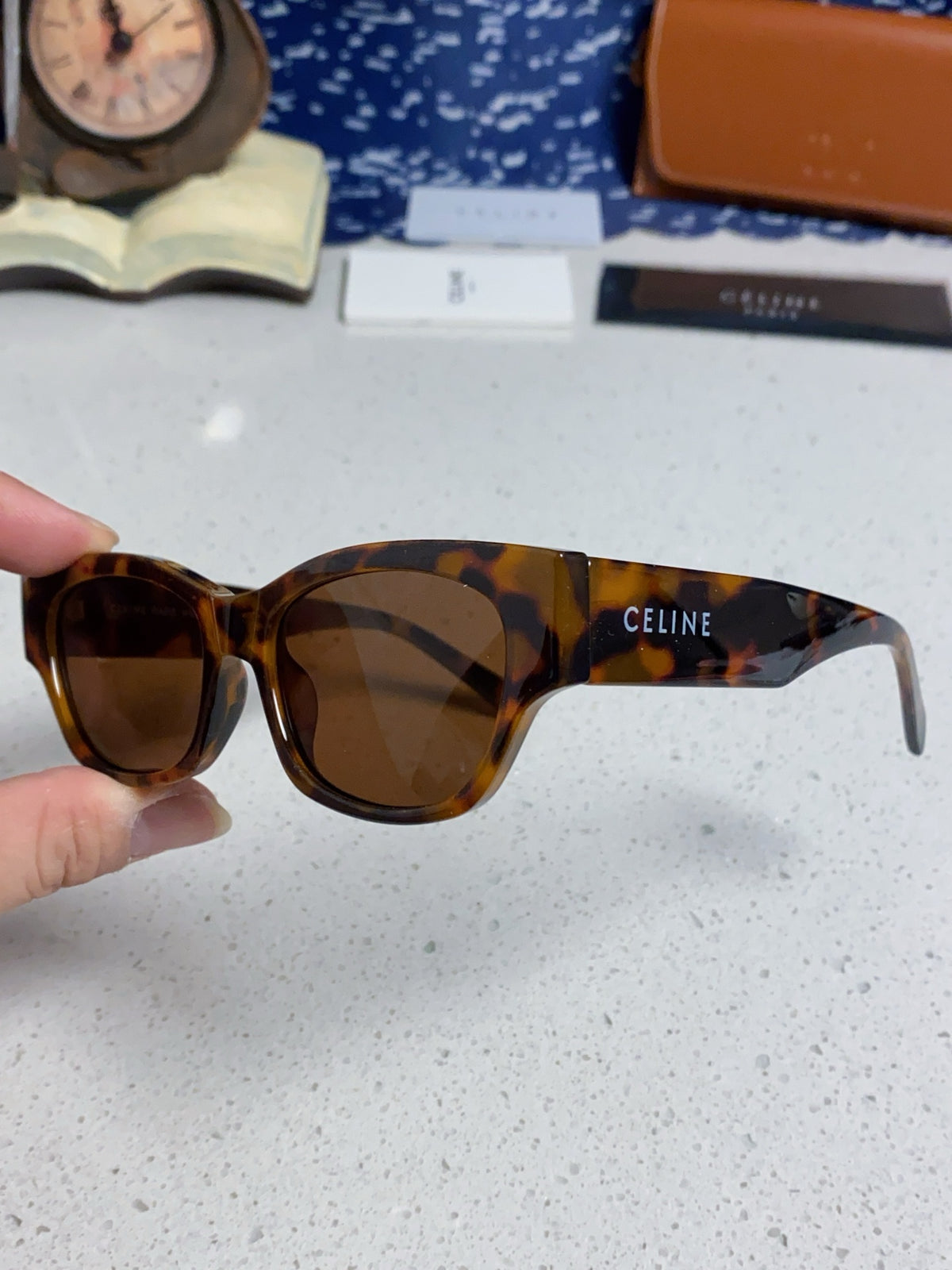 Celine Fashion Black Lens Sunglasses for Men & Women - 431991 - detail image 6