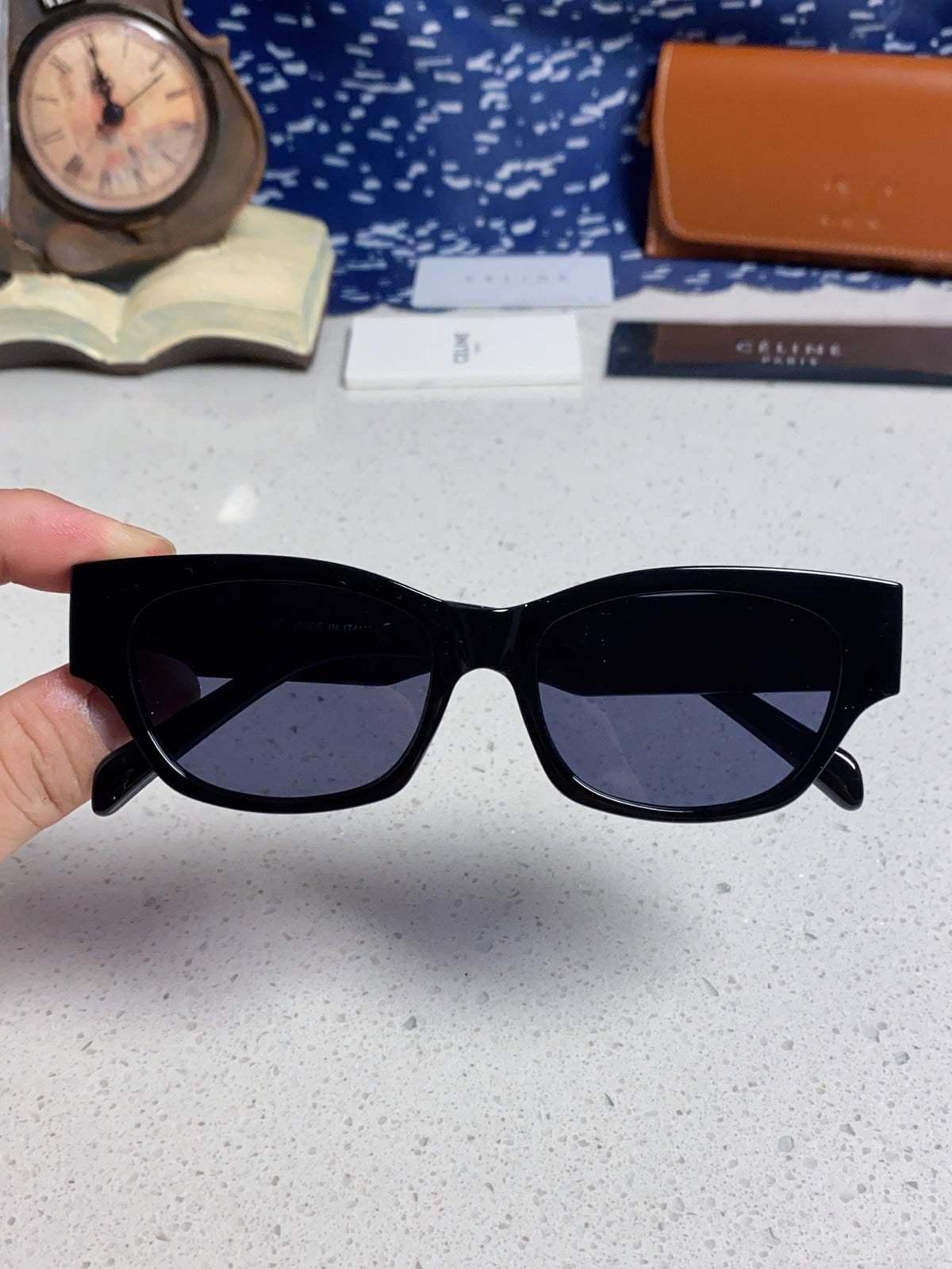 Celine Fashion Black Lens Sunglasses for Men & Women - 486974 - detail image 4