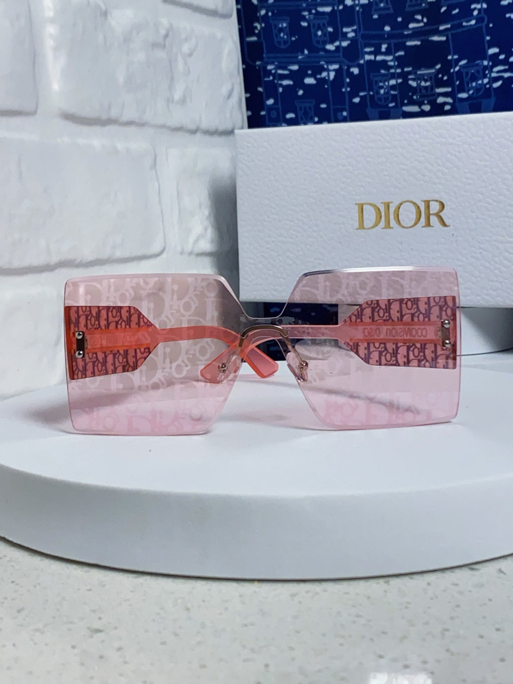 Dior Lightweight Rimless Red Lens Sunglasses for Men - detail image 2