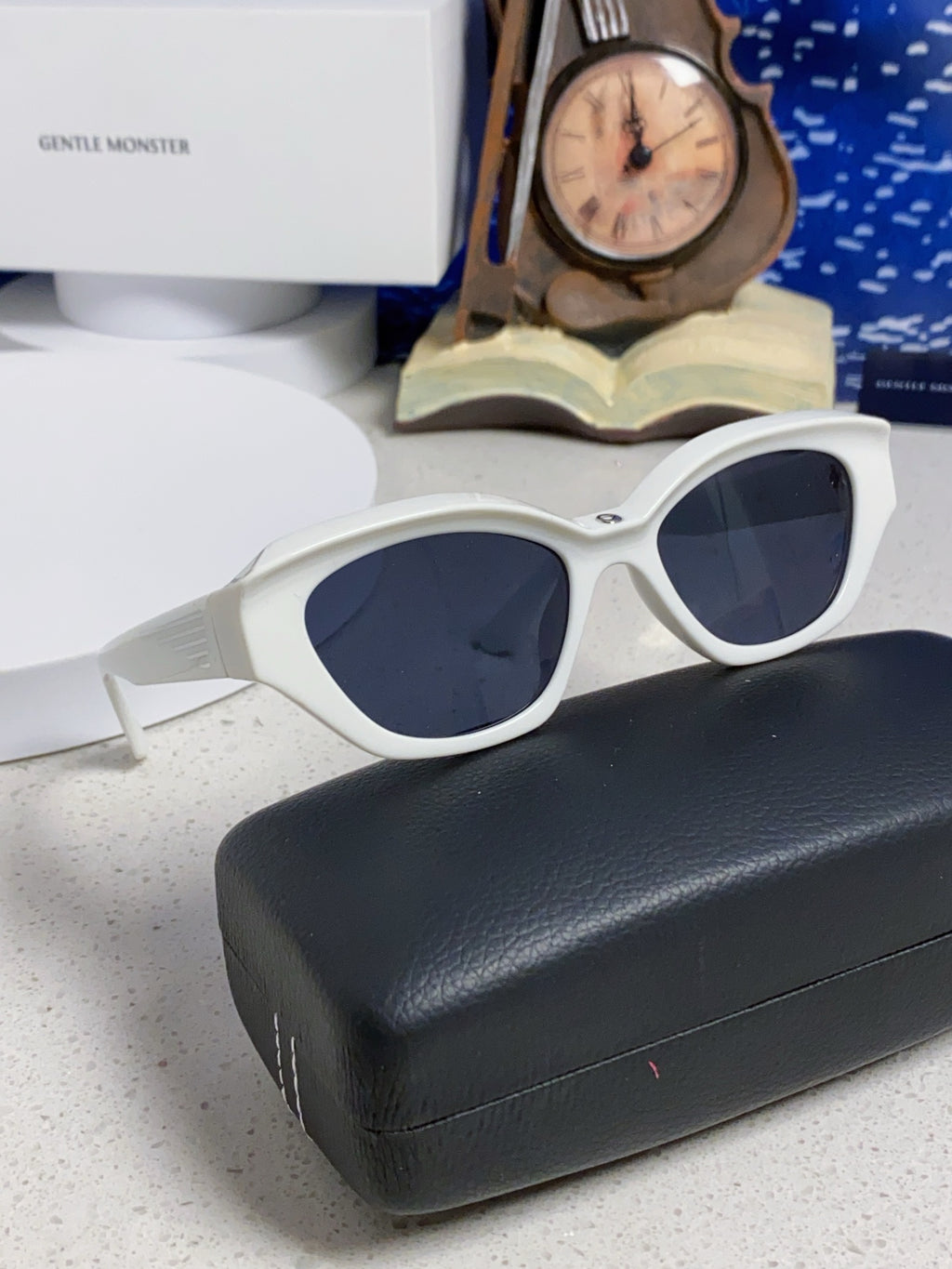 Gentle Monster Fashion Blue Lens Sunglasses for Men & Women - detail image 10