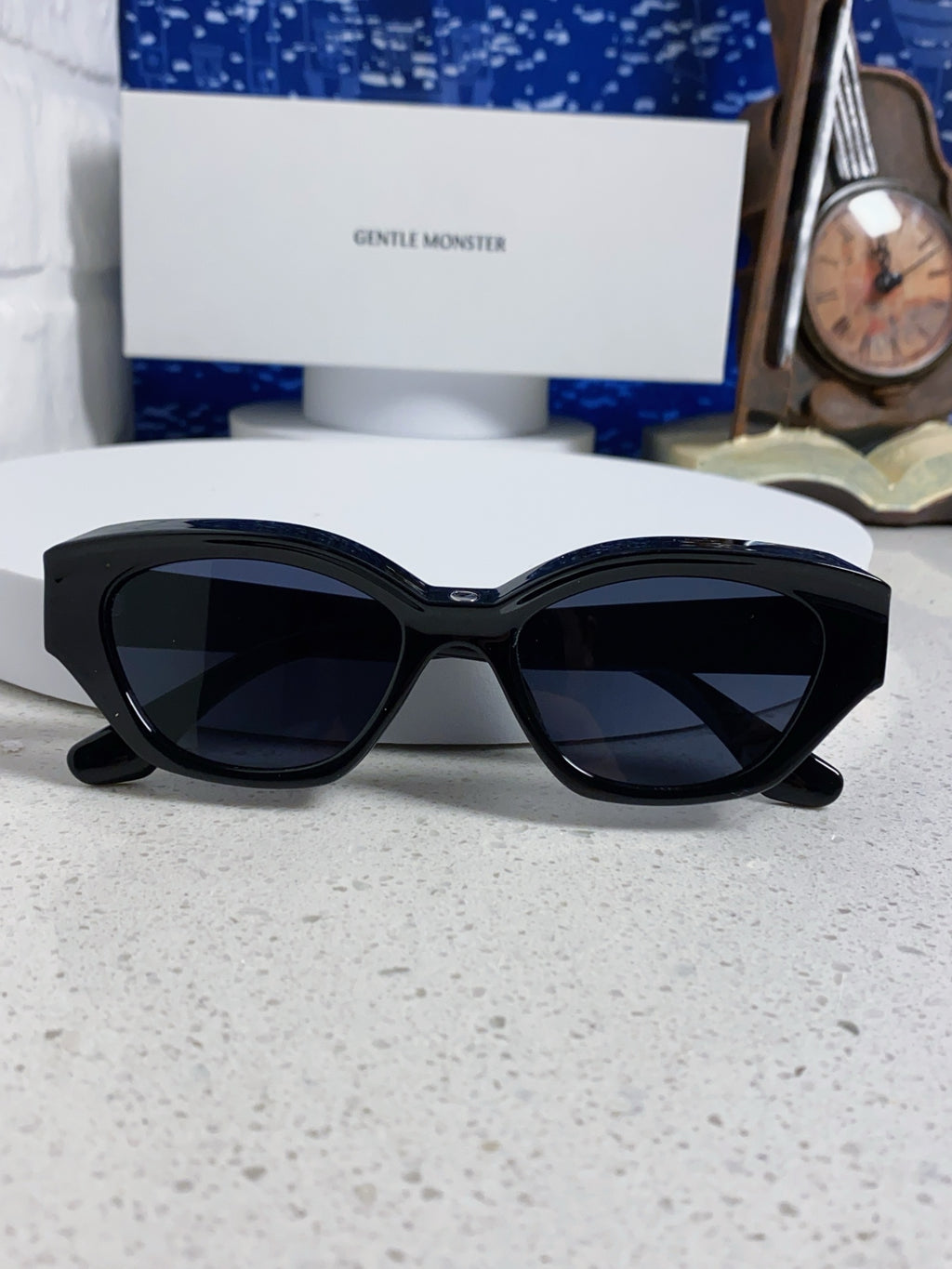 Gentle Monster Fashion Black Lens Sunglasses for Men & Women - detail image 9