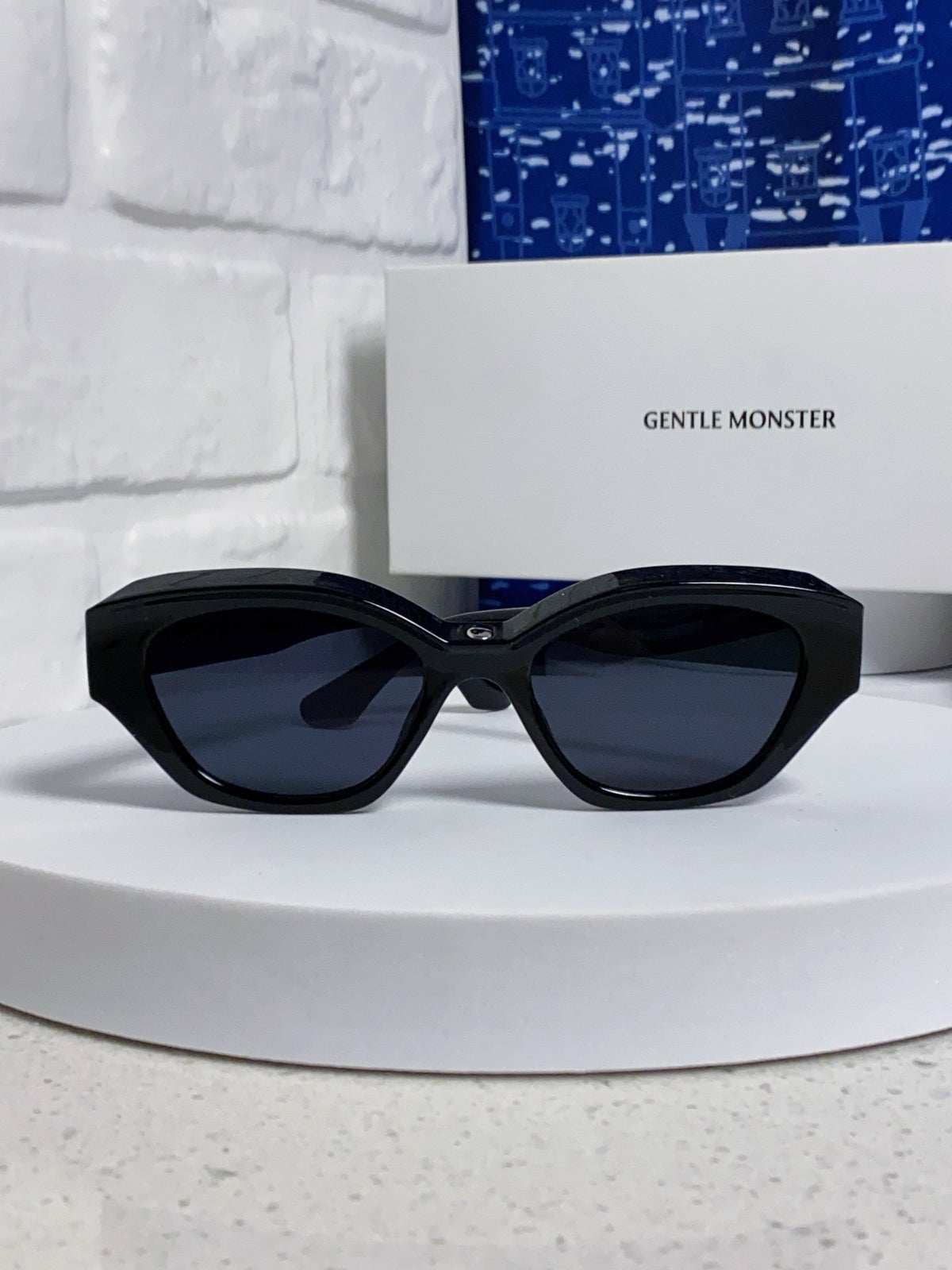 Gentle Monster Fashion Black Lens Sunglasses for Men & Women - detail image 2