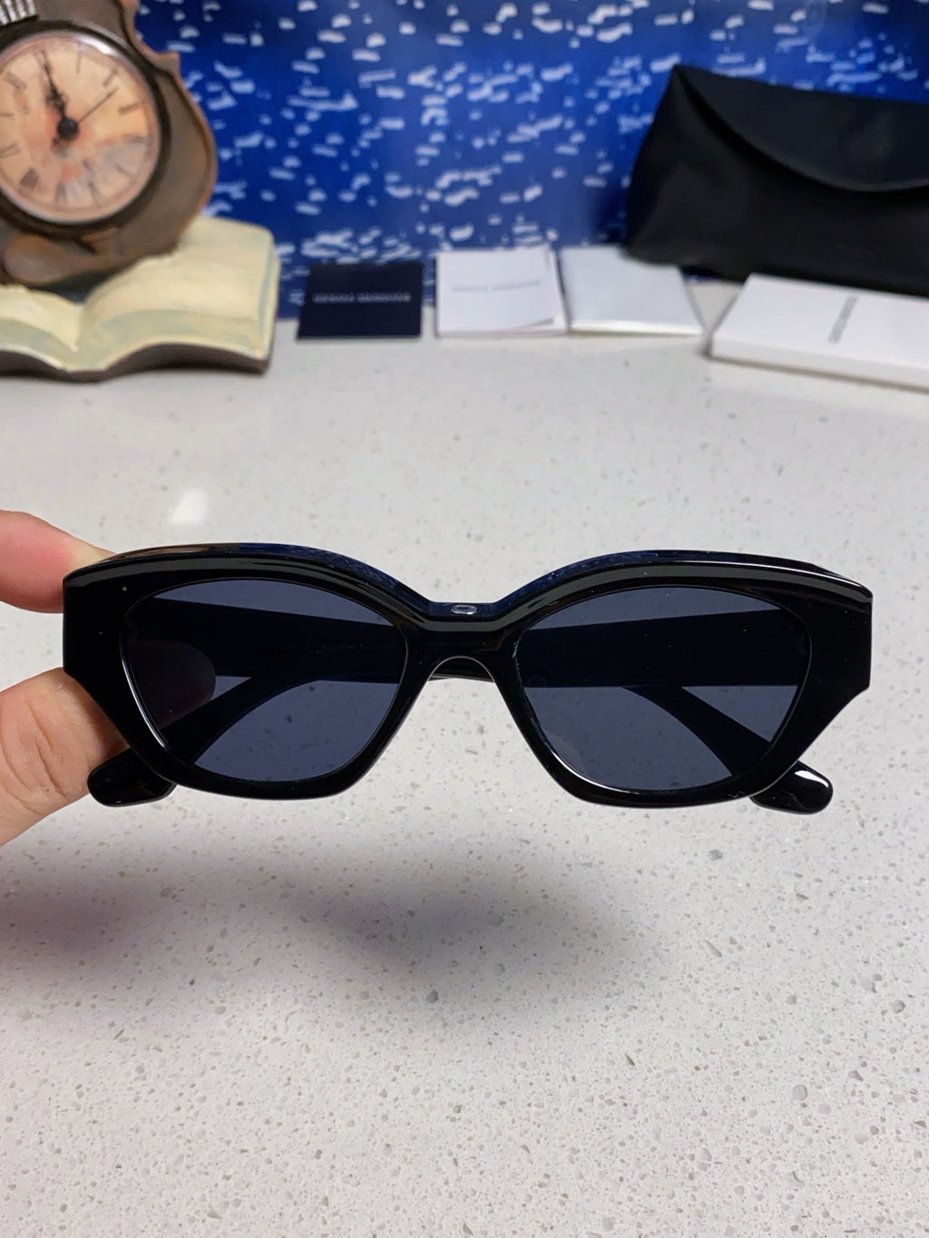 Gentle Monster Fashion Black Lens Sunglasses for Men & Women - detail image 4