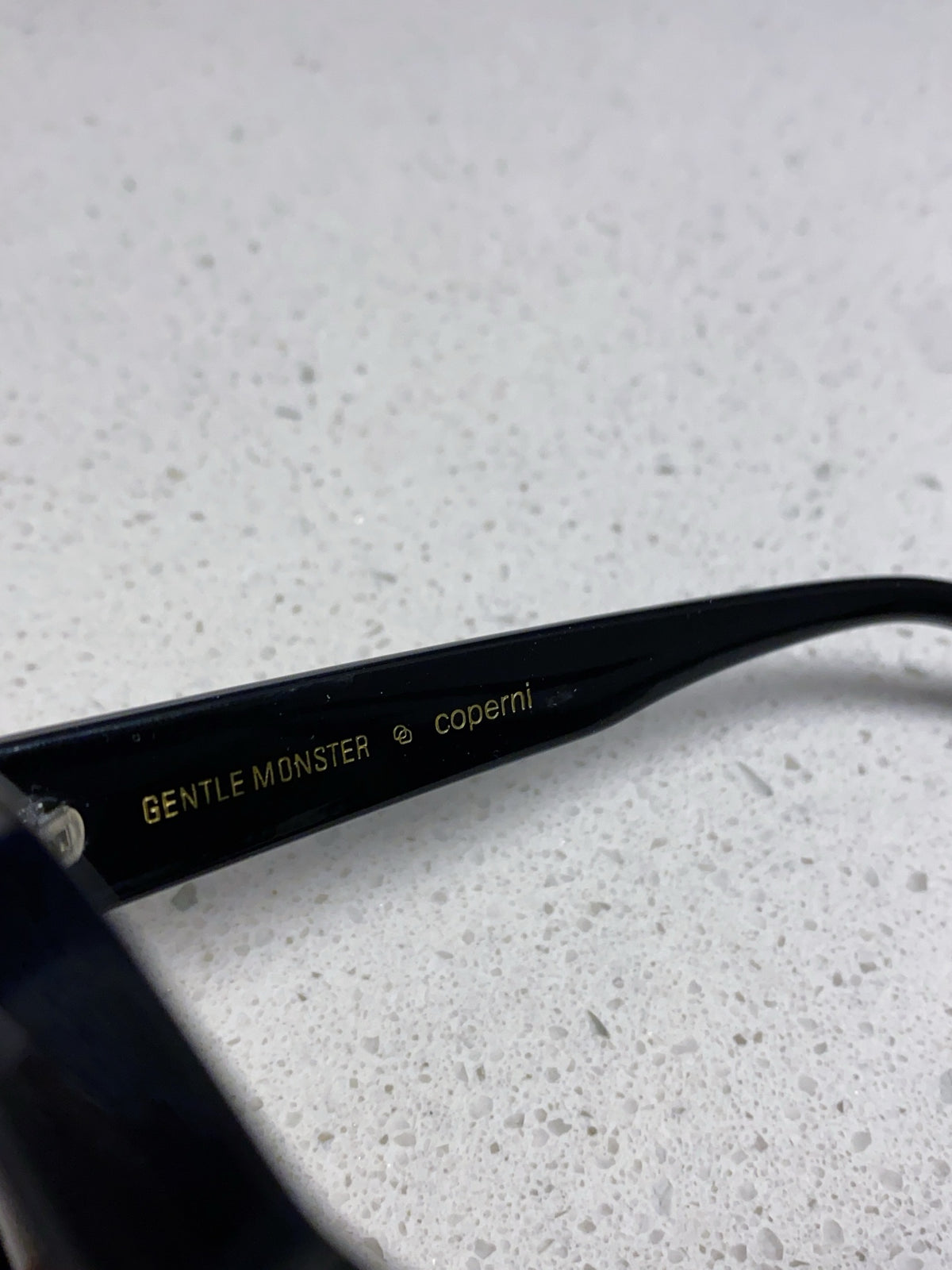 Gentle Monster Fashion Black Lens Sunglasses for Men & Women - detail image 8