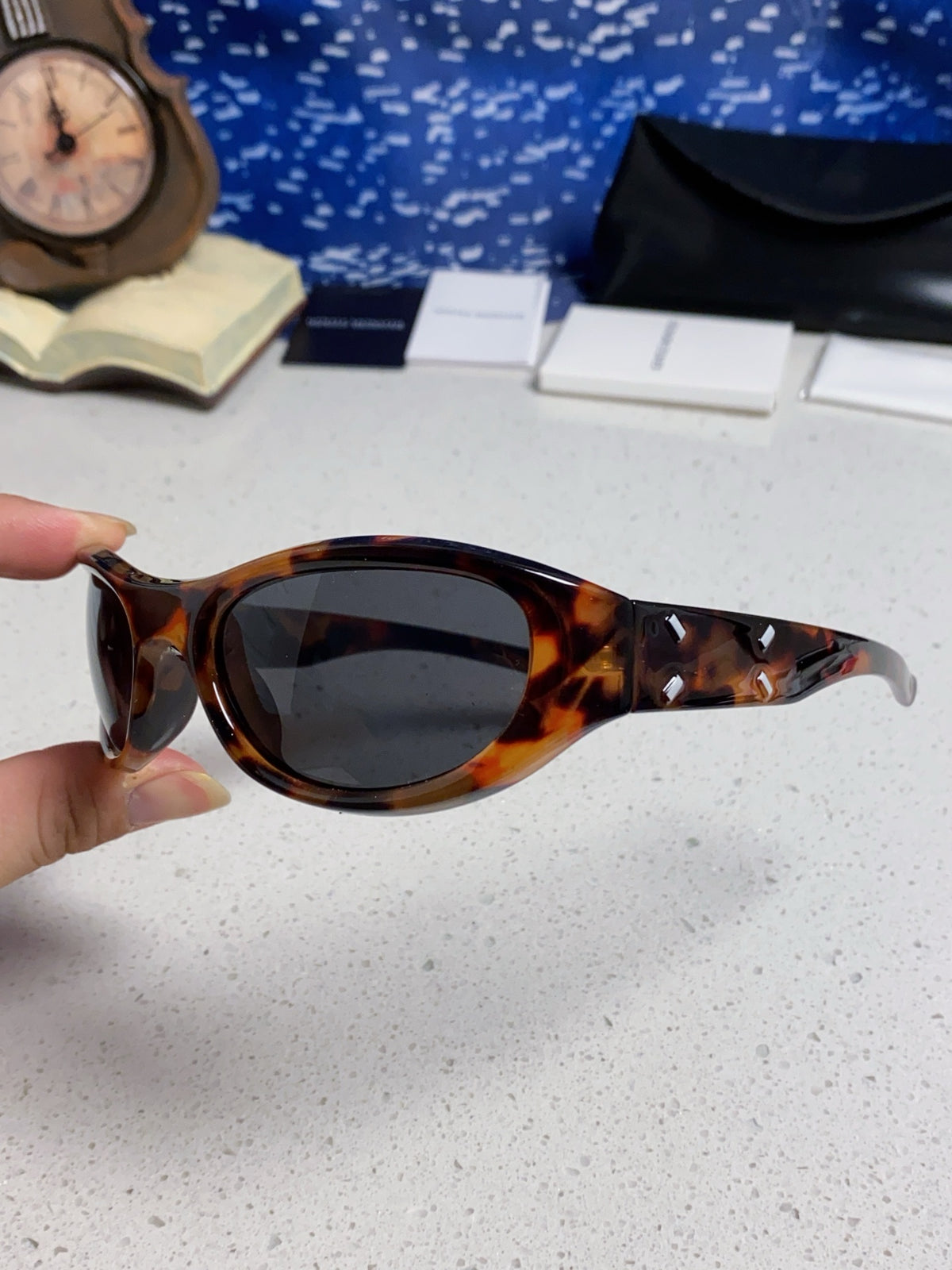 Gentle Monster MM003 Cat-Eye Black Lens Sunglasses for Women - 449982 - detail image 6