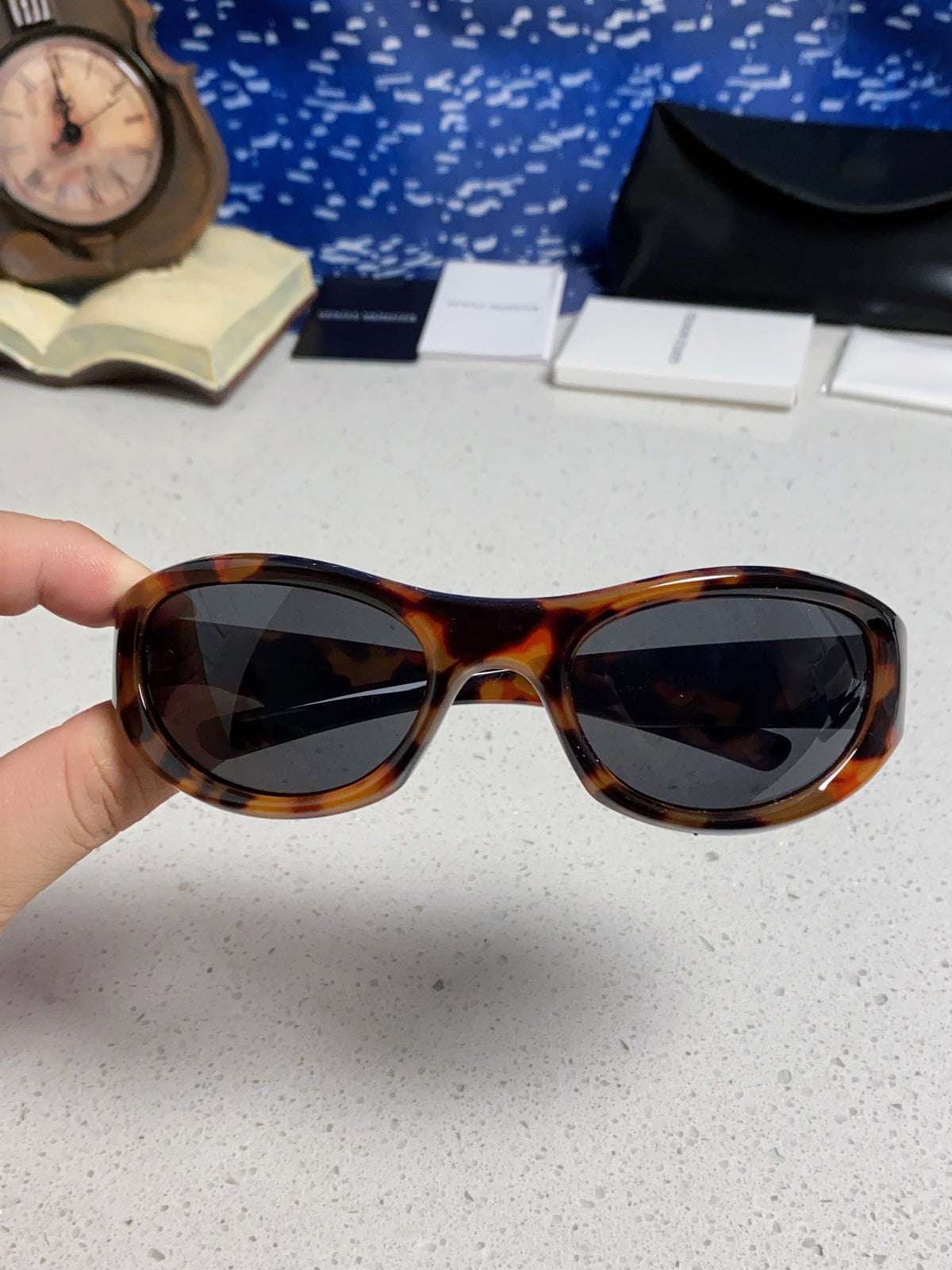 Gentle Monster MM003 Cat-Eye Black Lens Sunglasses for Women - 449982 - detail image 4
