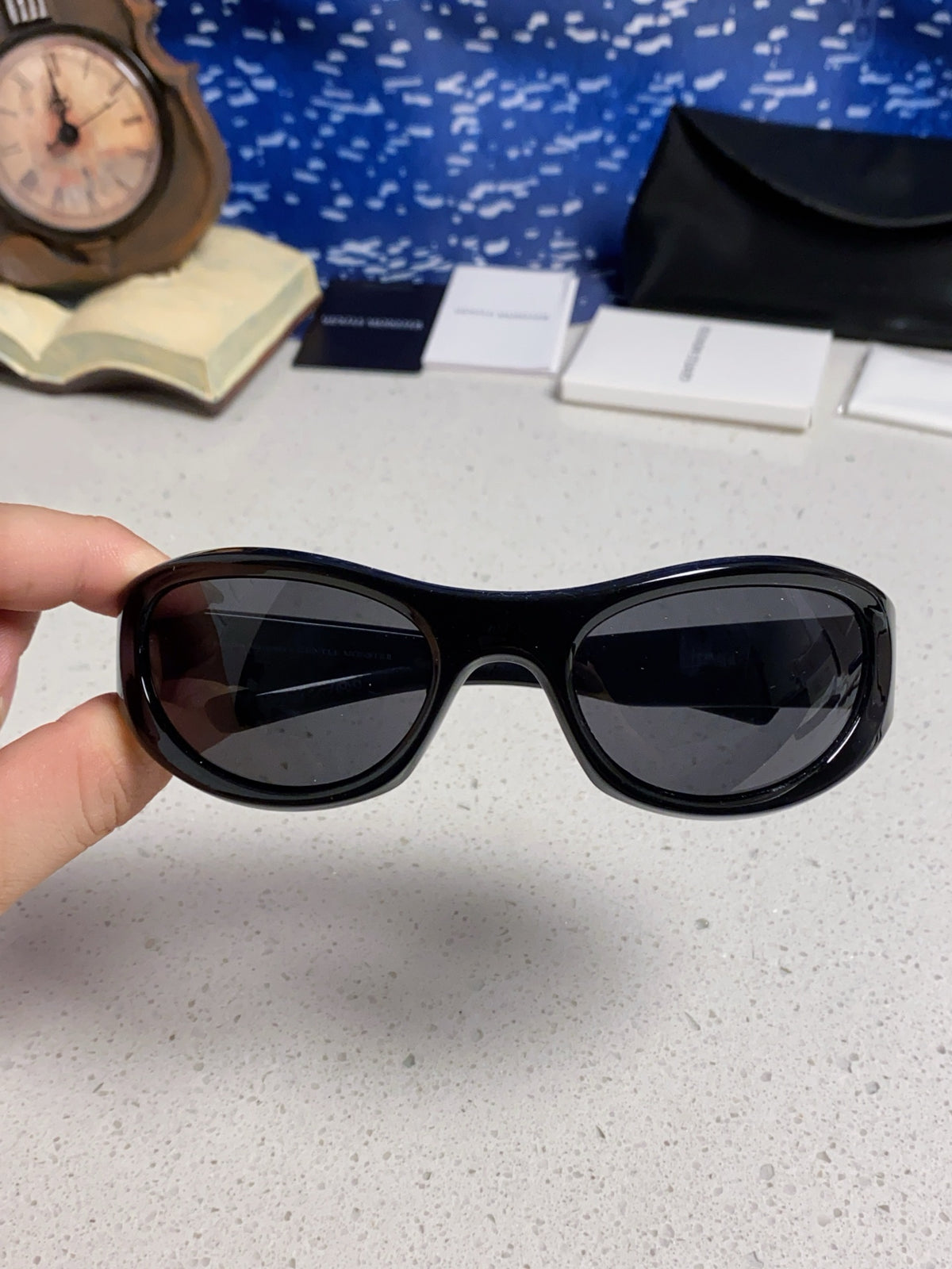 Gentle Monster MM003 Cat-Eye Black Lens Sunglasses for Women - 416459 - detail image 4
