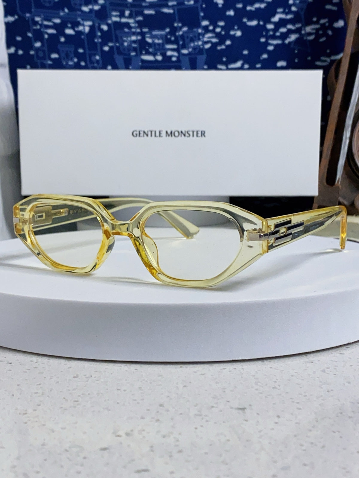 Gentle Monster CORSICA Cat-Eye Silver Lens Sunglasses for Men & Women - 449992