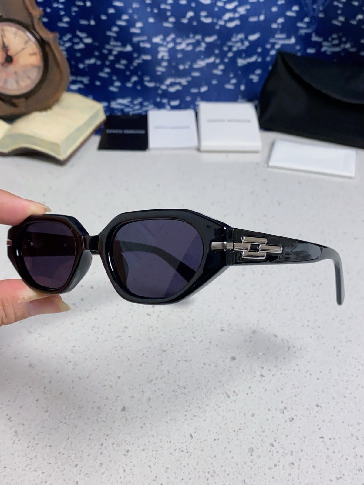Gentle Monster CORSICA Cat-Eye Gold Lens Sunglasses for Men & Women - detail image 6