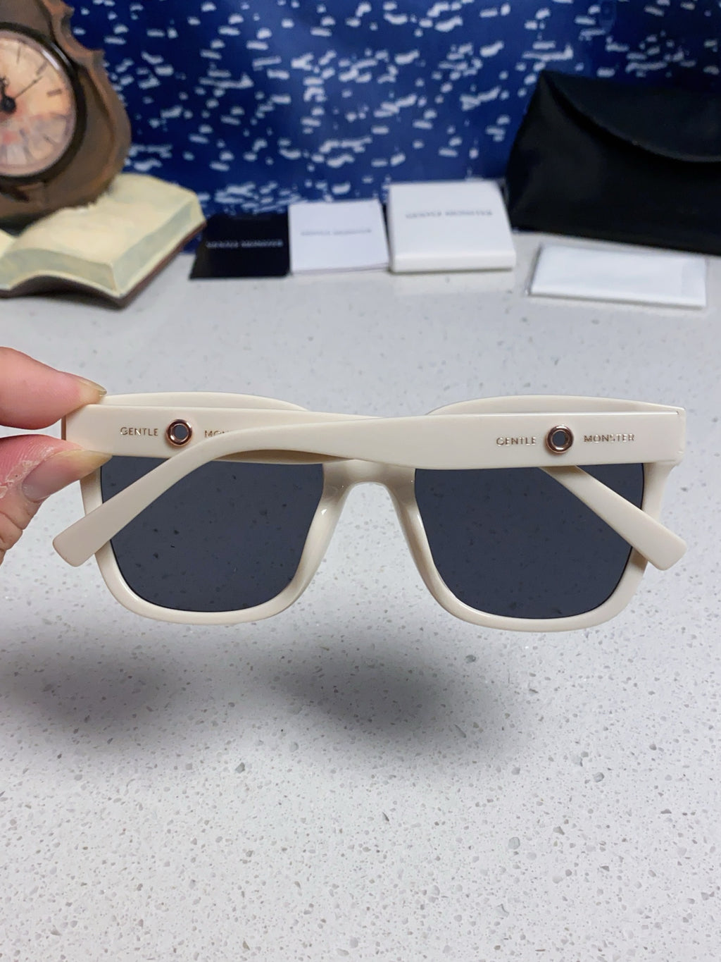 Gentle Monster KUKU Polarized Square Blue Lens Sunglasses for Women - detail image 5