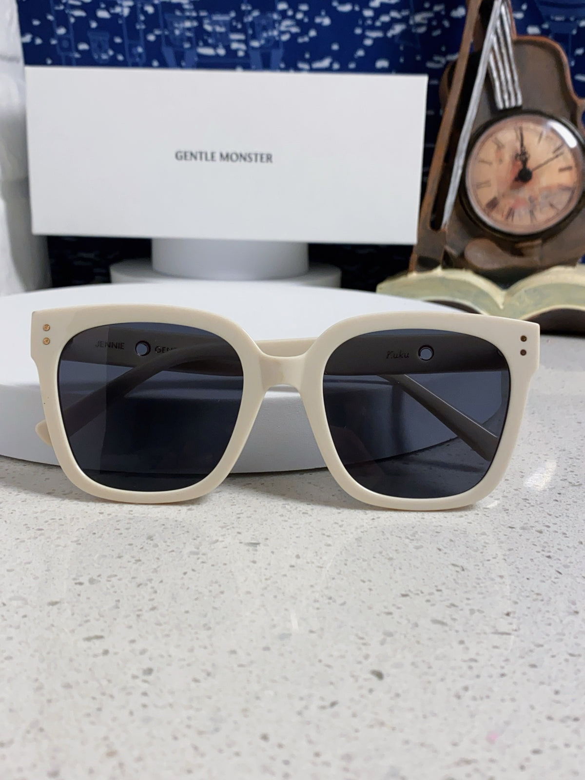 Gentle Monster KUKU Polarized Square Blue Lens Sunglasses for Women - detail image 9