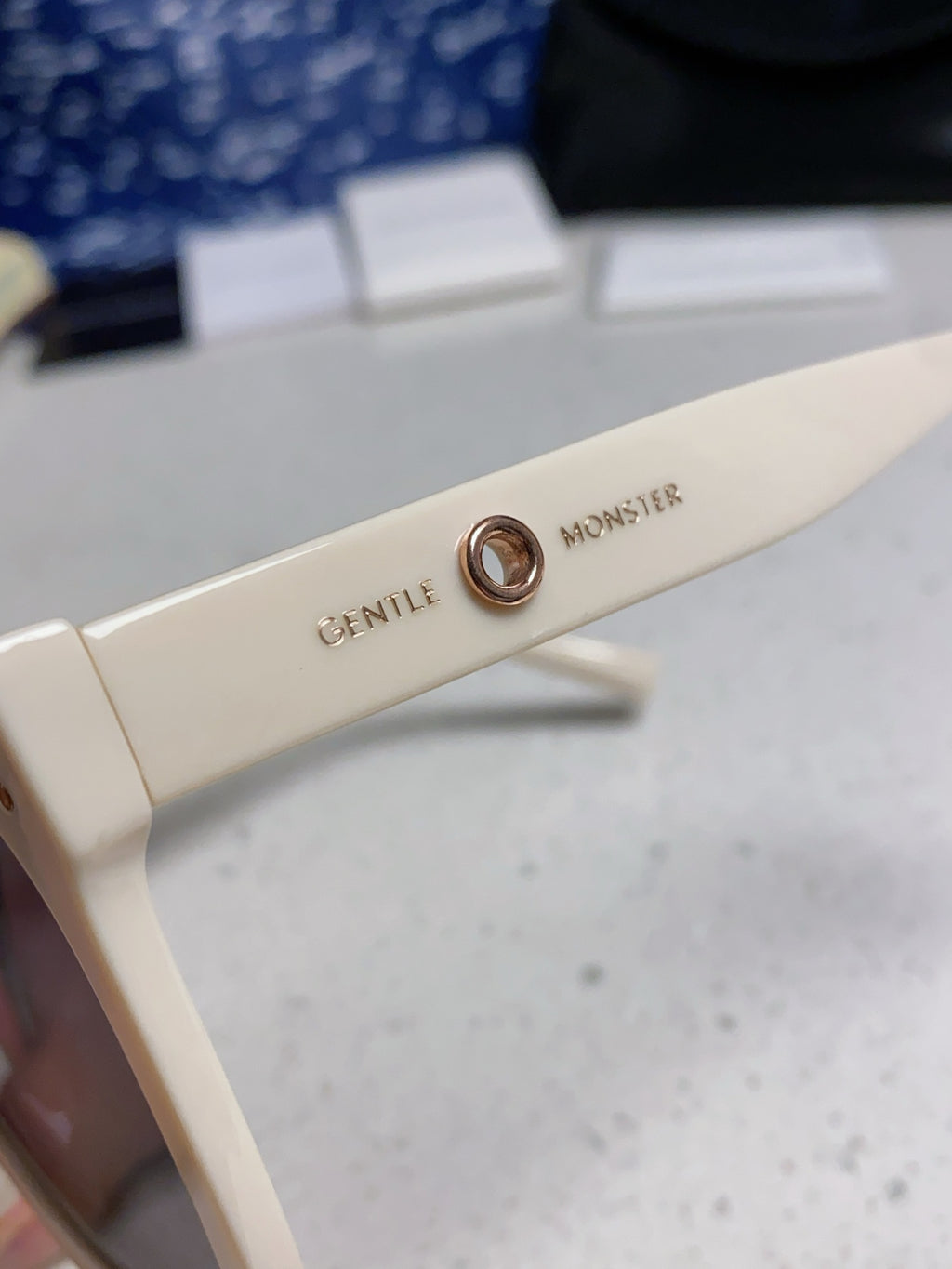 Gentle Monster KUKU Polarized Square Blue Lens Sunglasses for Women - detail image 7