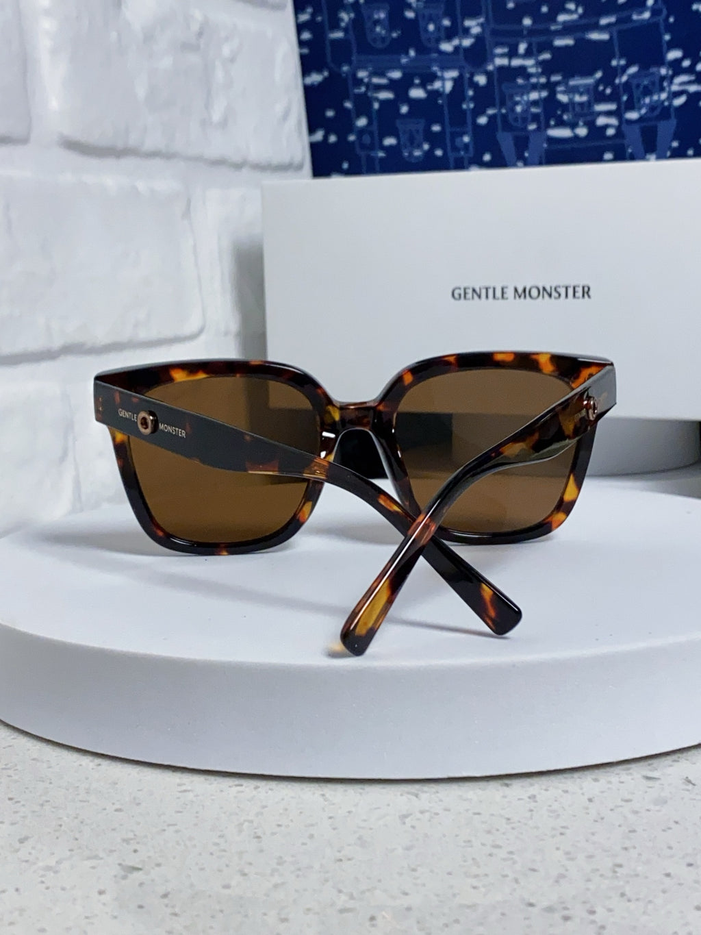 Gentle Monster KUKU Polarized Square Brown Lens Sunglasses for Women - detail image 3