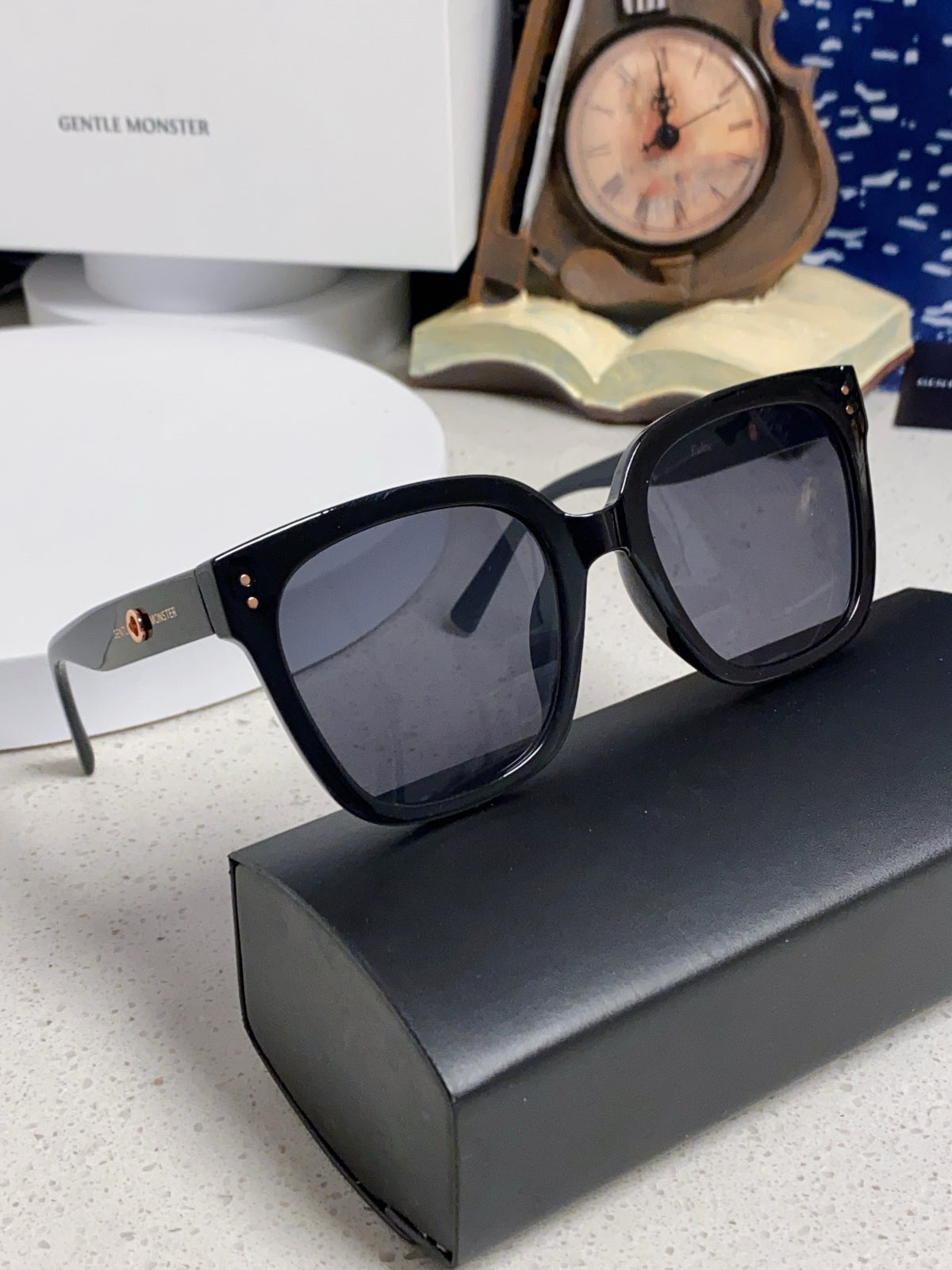 Gentle Monster KUKU Polarized Square Red Lens Sunglasses for Women - detail image 10