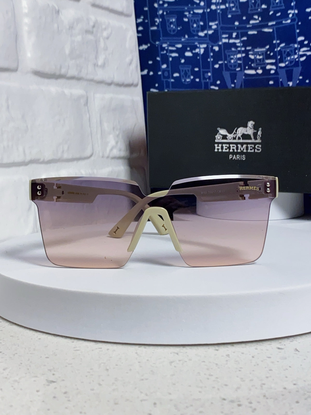 Hermès Lightweight Rimless Silver Lens Sunglasses for Women - detail image 2