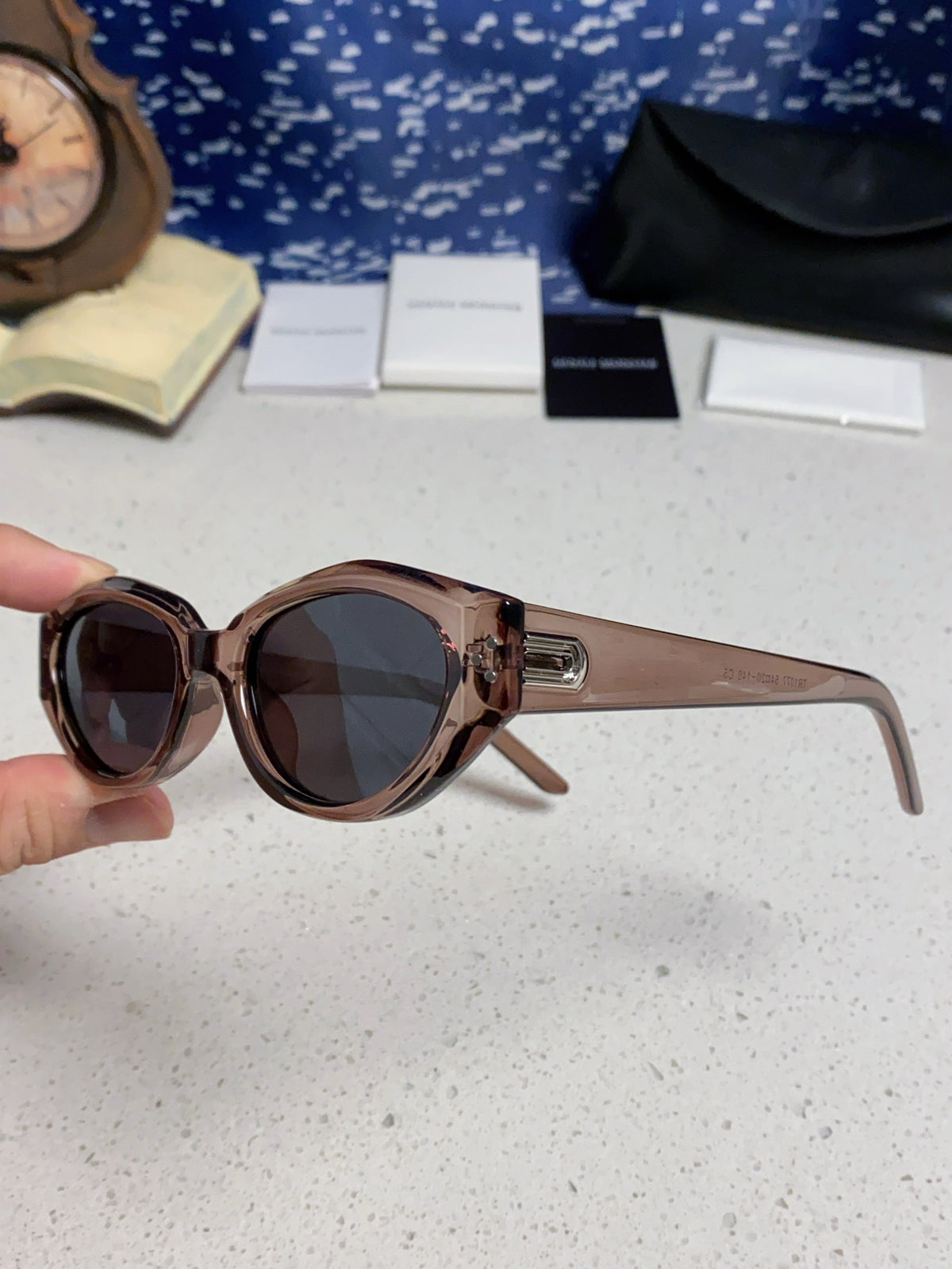 Gentle Monster DADA Cat-Eye Silver Lens Sunglasses for Men & Women - detail image 6