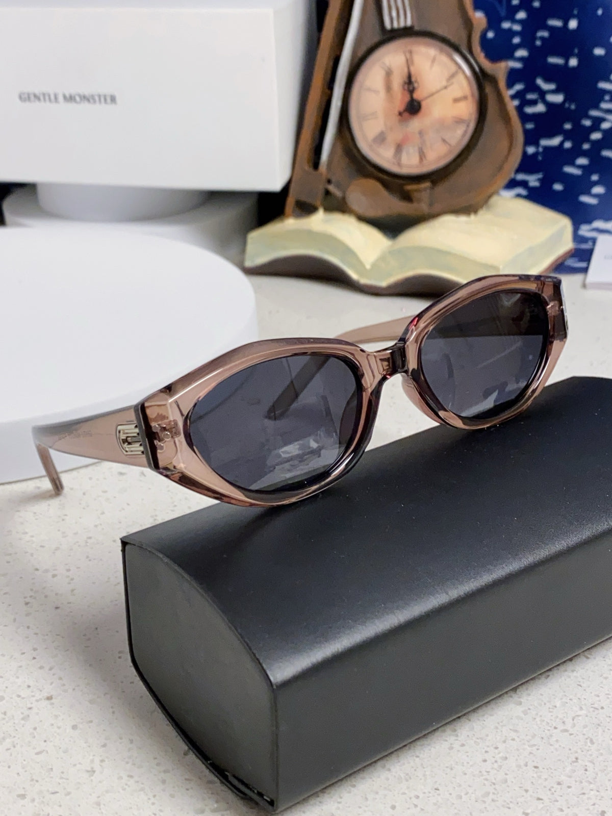 Gentle Monster DADA Cat-Eye Silver Lens Sunglasses for Men & Women - detail image 10