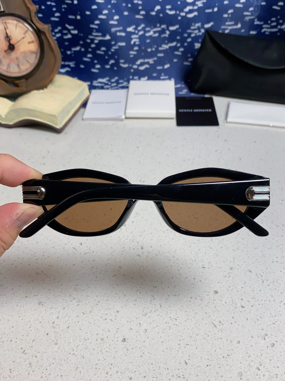 Gentle Monster DADA Cat-Eye Brown Lens Sunglasses for Men & Women - 432955 - detail image 5