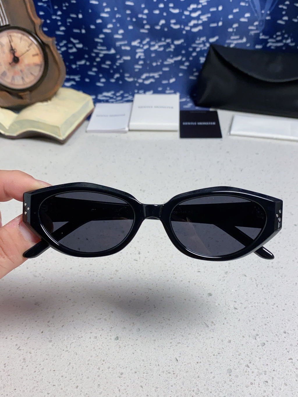 Gentle Monster DADA Cat-Eye Black Lens Sunglasses for Men & Women - 432956 - detail image 4
