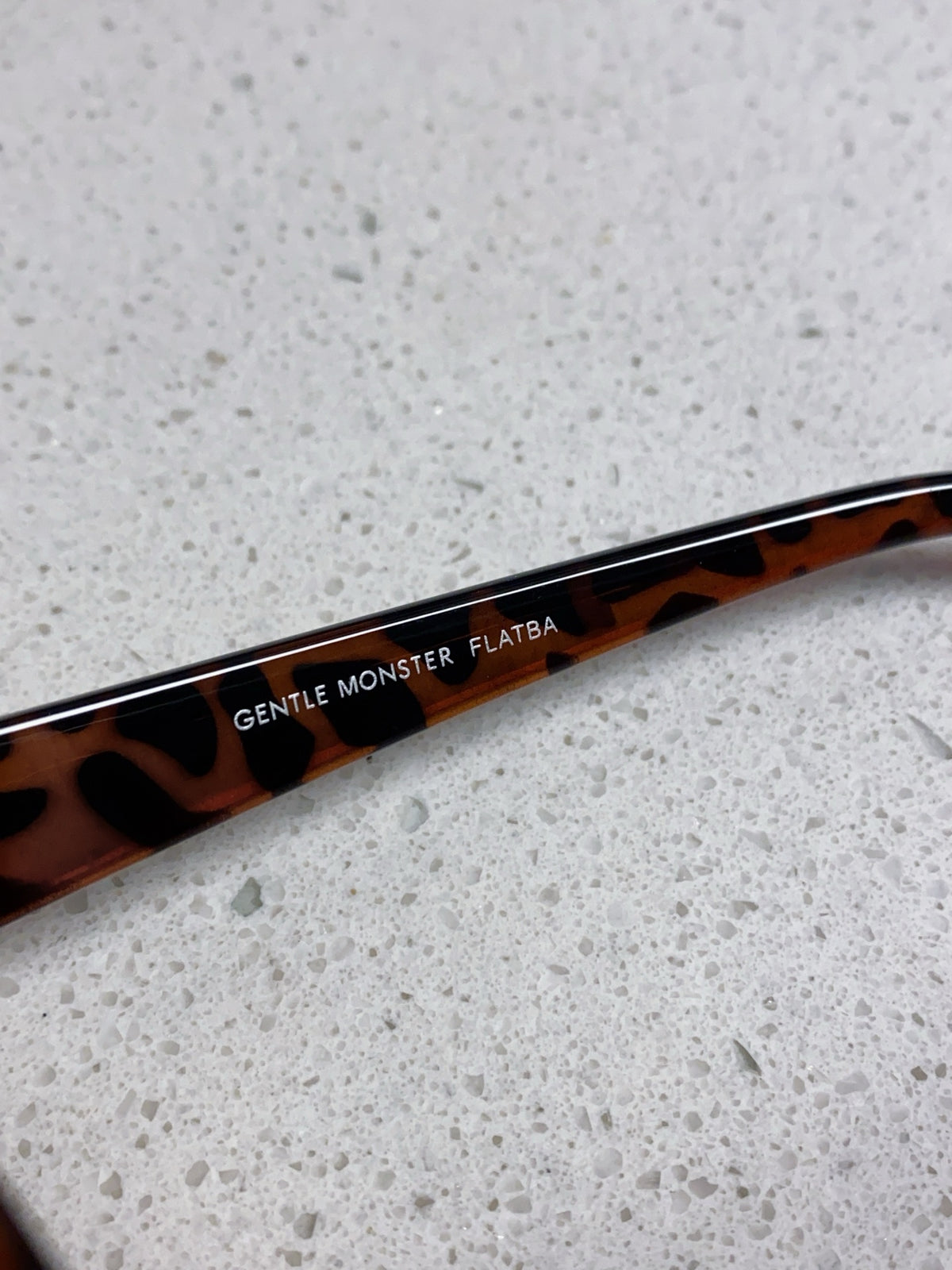 Gentle Monster DADA Cat-Eye Black Lens Sunglasses for Men & Women - 432954 - detail image 8