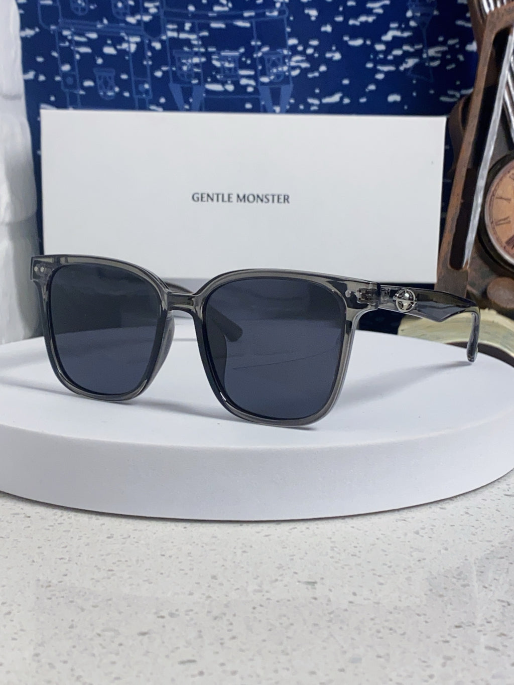 Gentle Monster Polarized Fashion Black Lens Sunglasses for Men & Wome - 488042