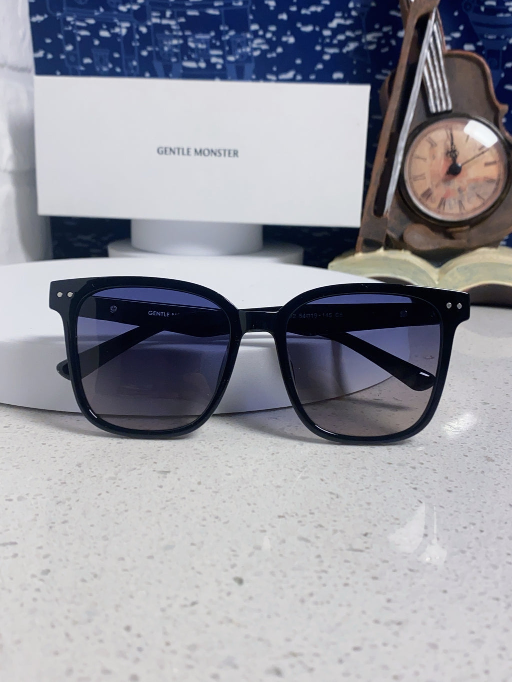 Gentle Monster Polarized Fashion Blue Lens Sunglasses for Men & Women - detail image 9
